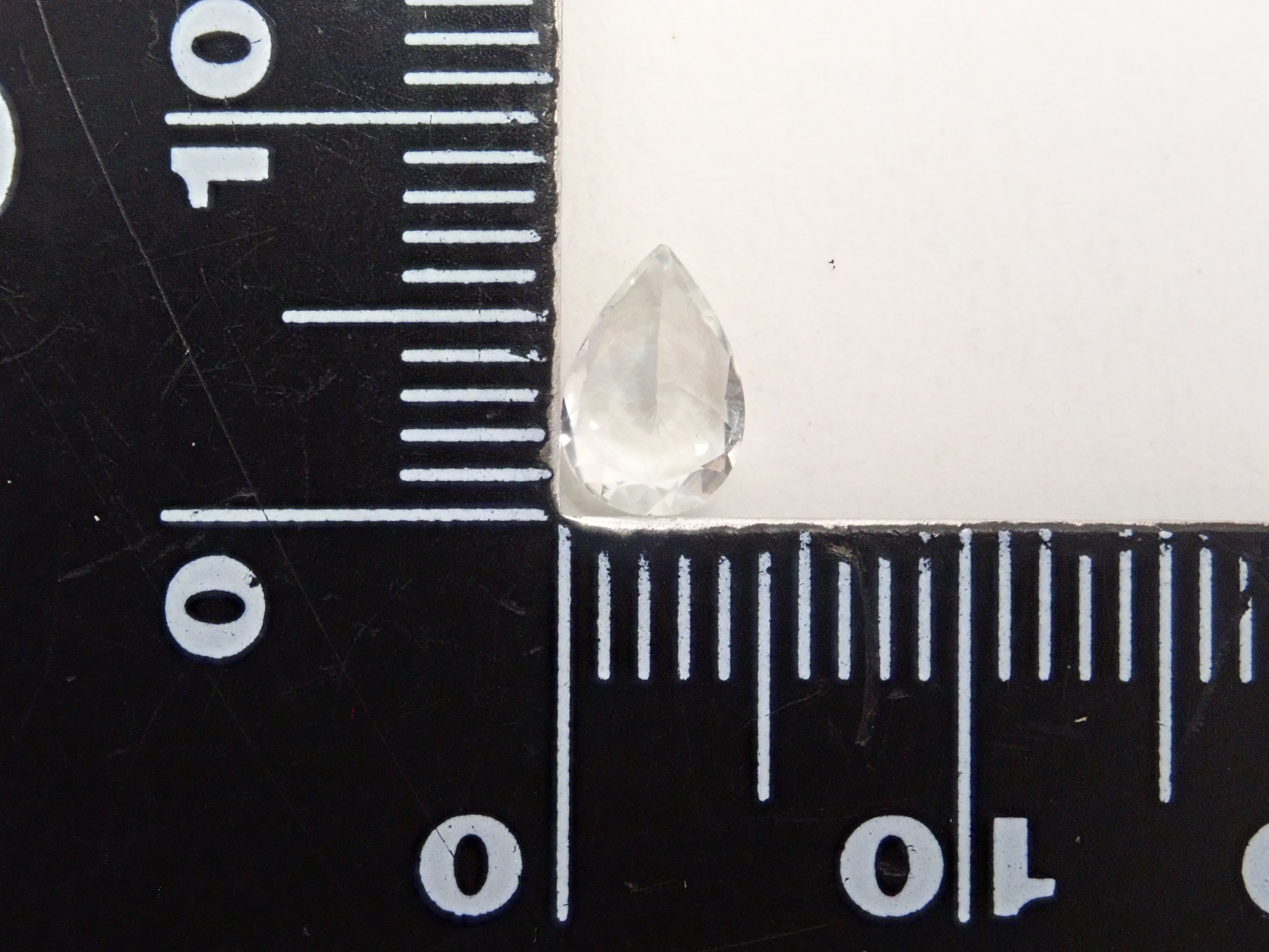 【12562019掲載】アメリカ産ダトライト 0.592ctルース