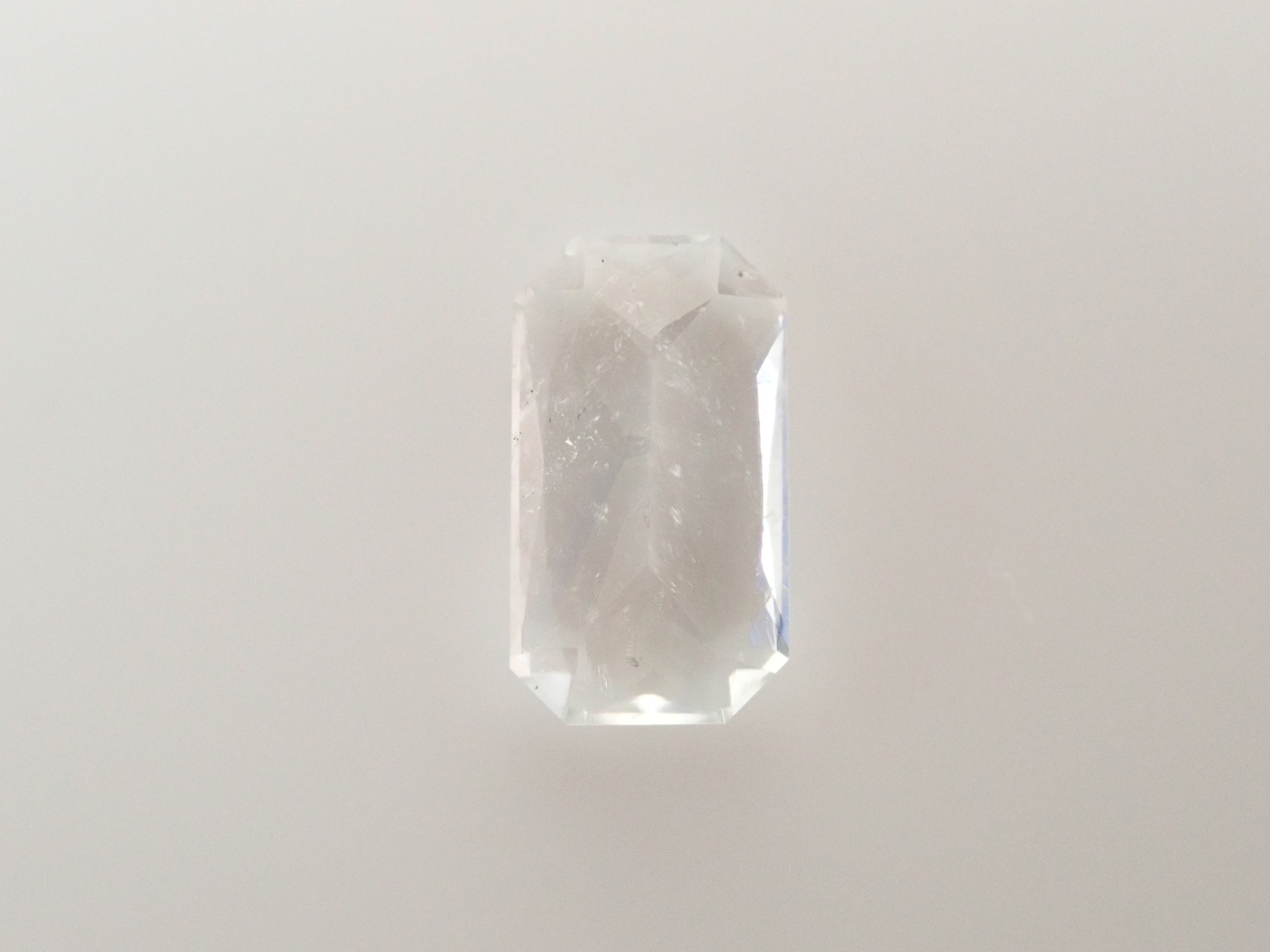 【12562020掲載】アメリカ産ダトライト 0.904ctルース