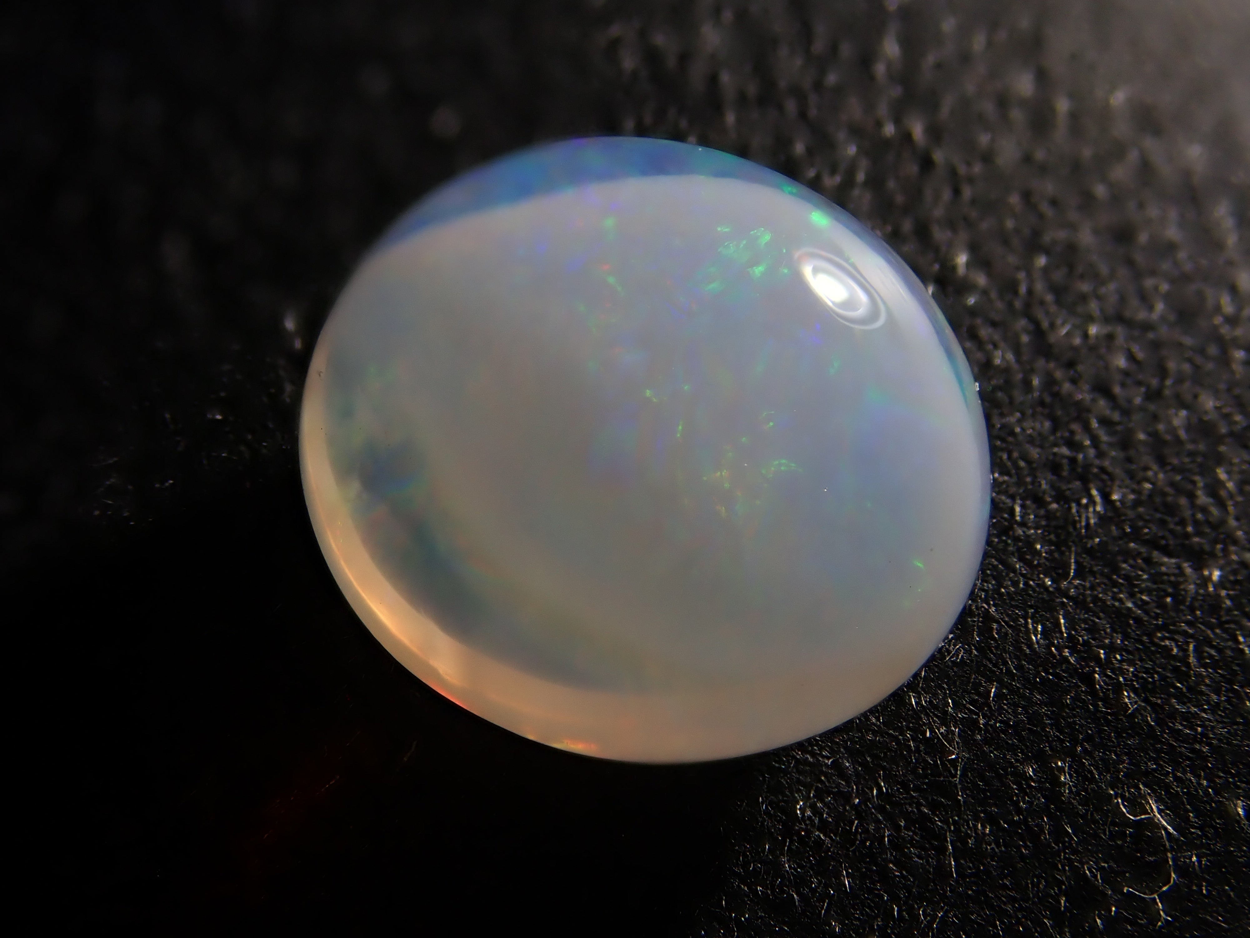 【12561999掲載】メキシコ産エッグインオパール 2.125ctルース