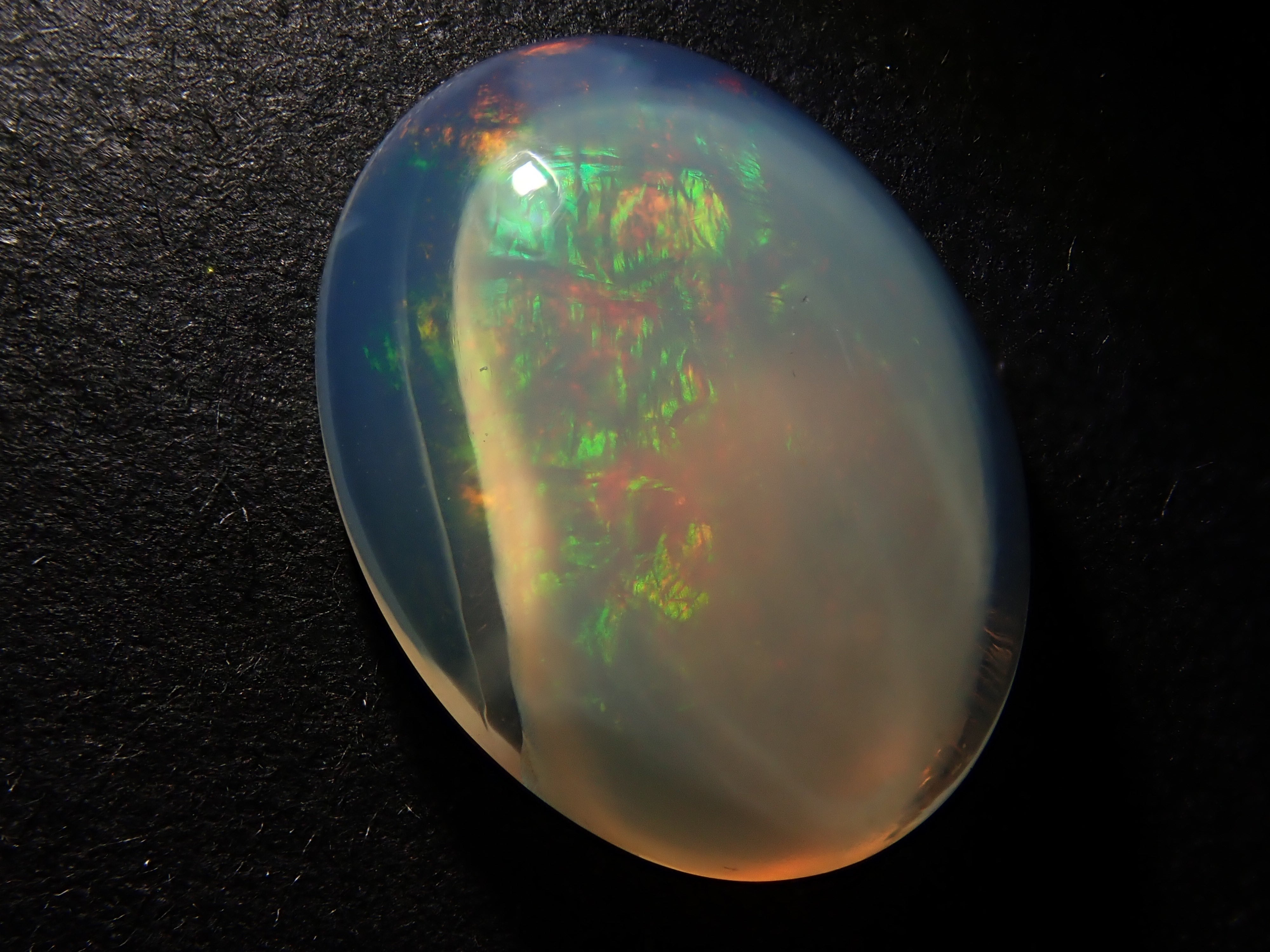 【12562001掲載】メキシコ産エッグインオパール 3.195ctルース