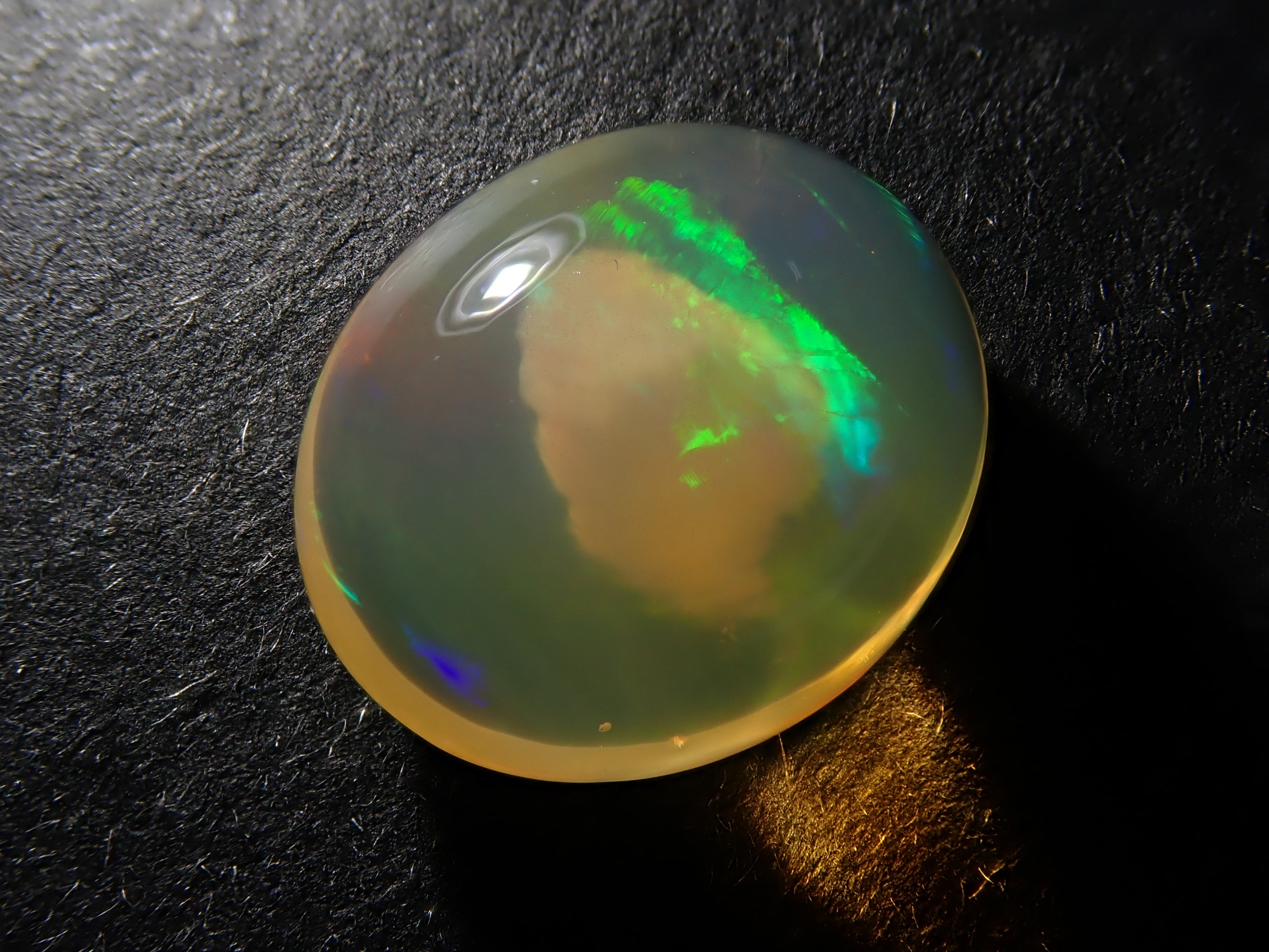 【12562002掲載】メキシコ産エッグインオパール 3.646ctルース