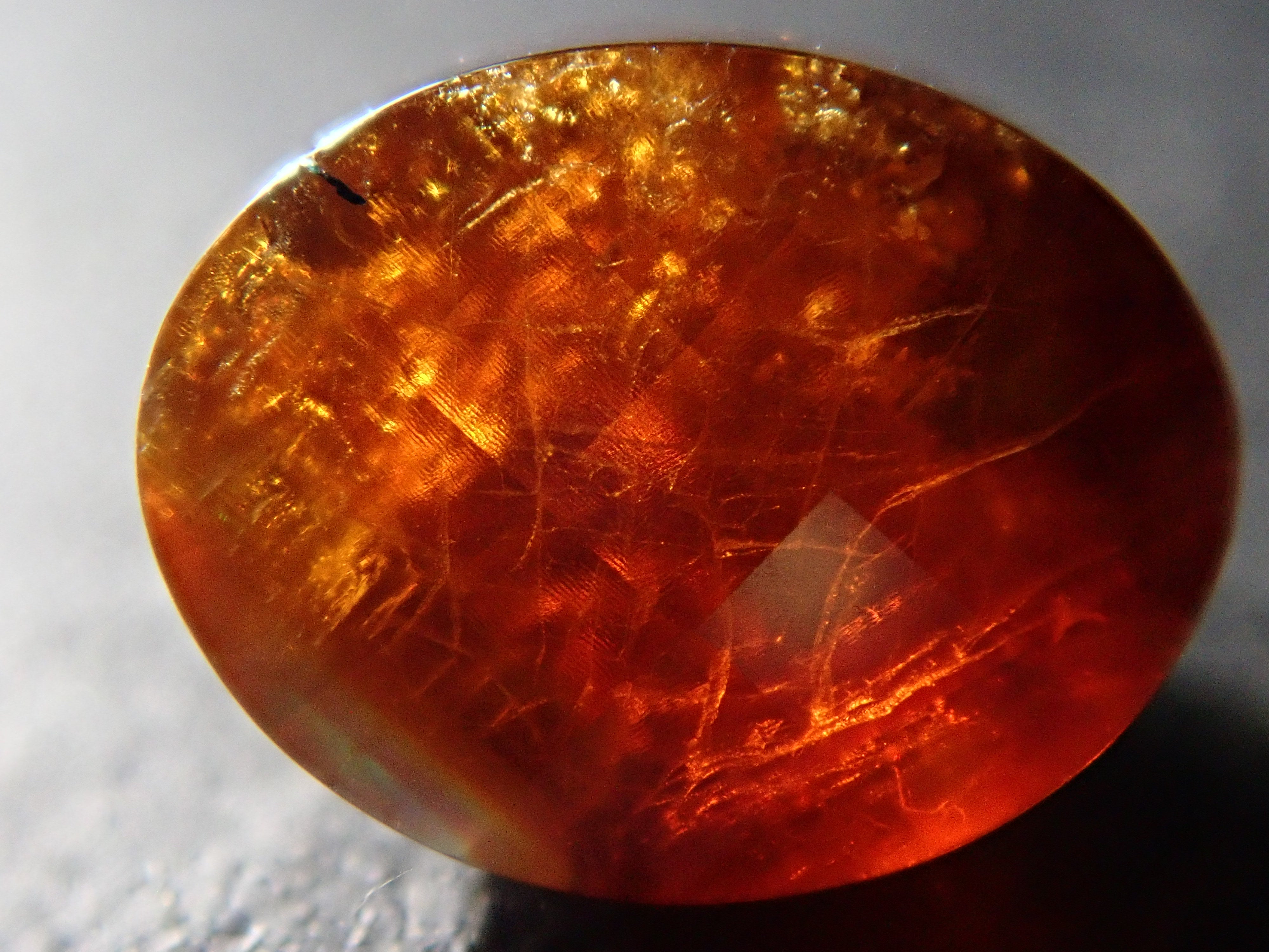 【12562003掲載】奈良県天川村産レインボーガーネット（アンドラダイトガーネット） 1.207ctルース