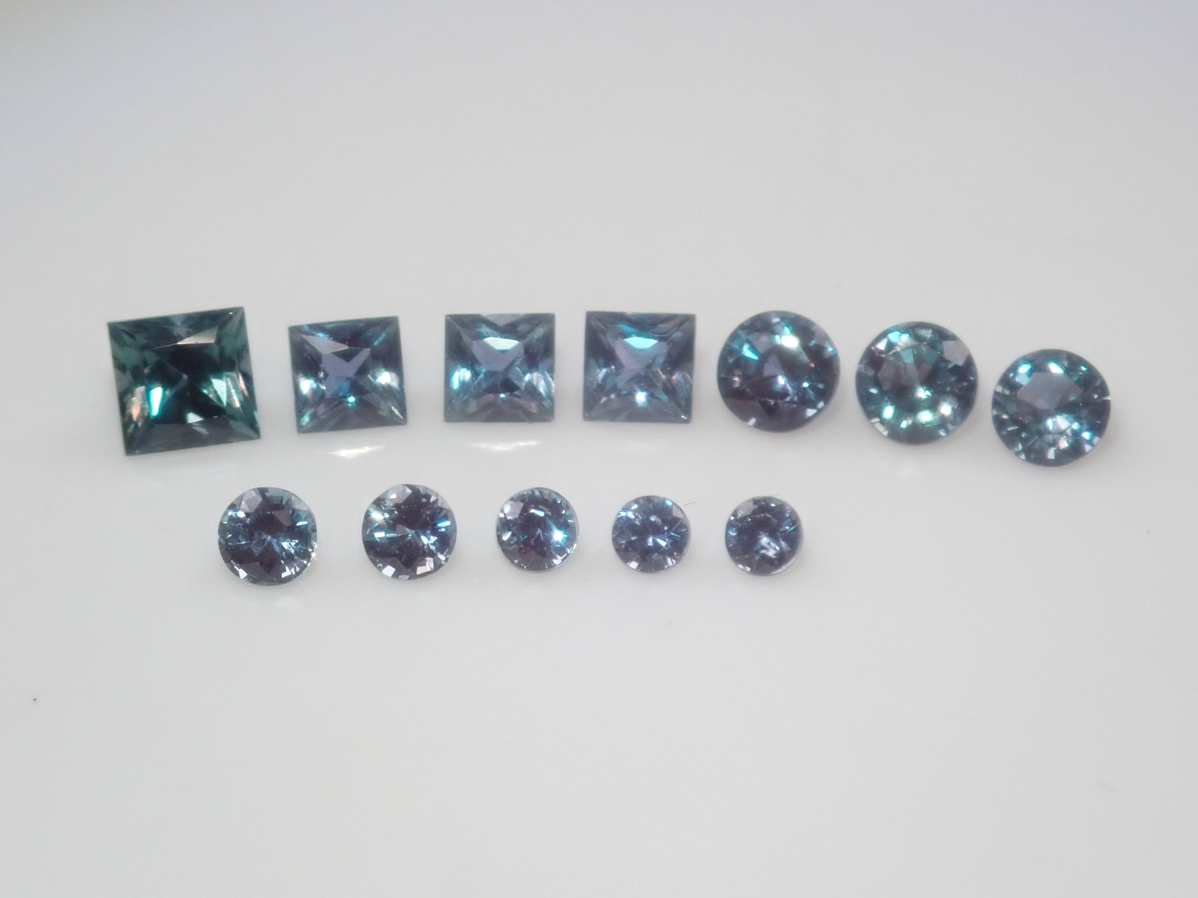 【3/6 22時販売】《限定13石》通常39,800円のD/IF/3EXのラボグロウンダイヤモンドや通常59,800円のさくらインカットYAGなど合成ガチャ（さらに合成アレキサンドライト付き）《複数購入割引有》