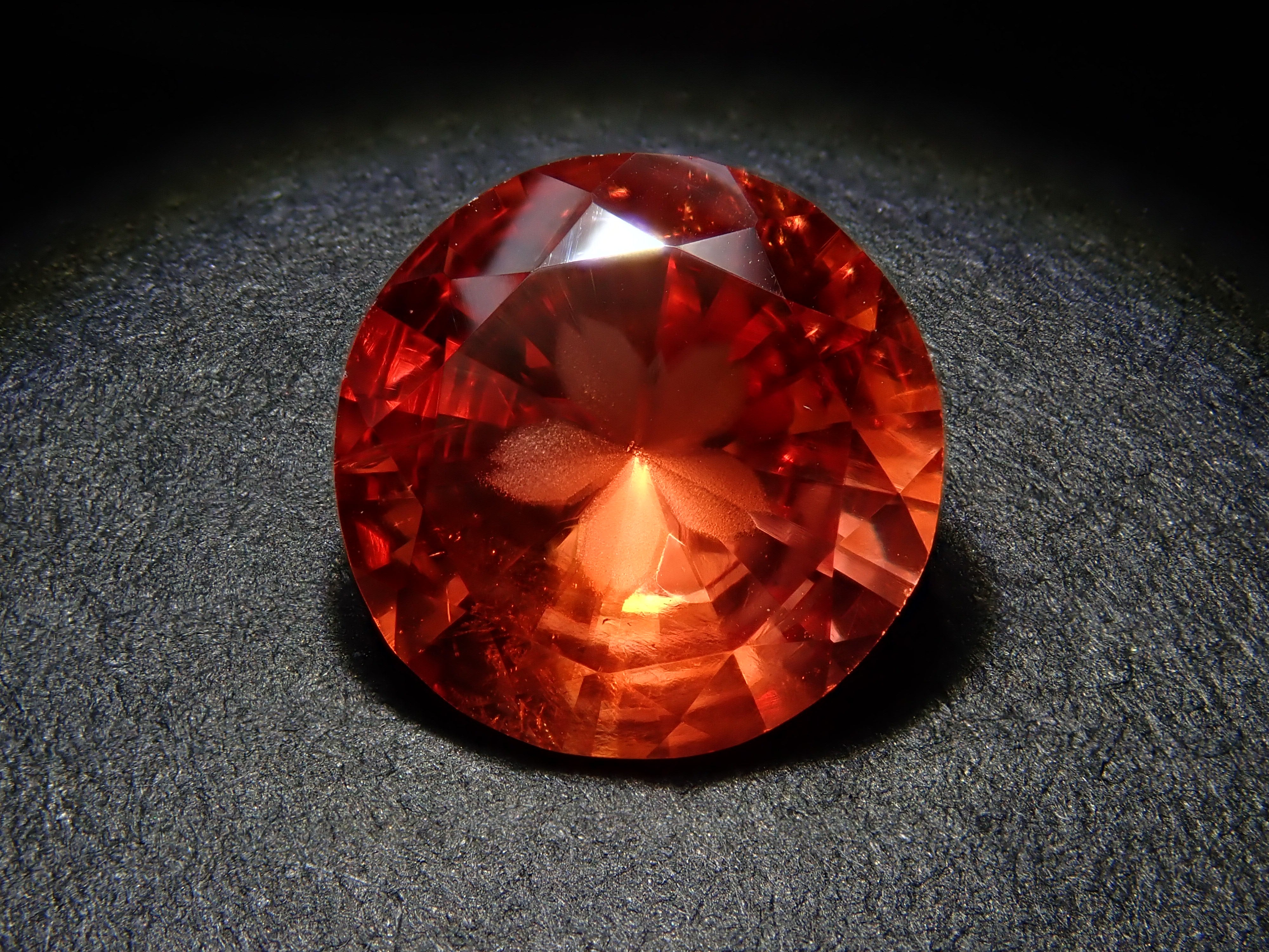 南アフリカ産ロードクロサイト 1.544ctルース