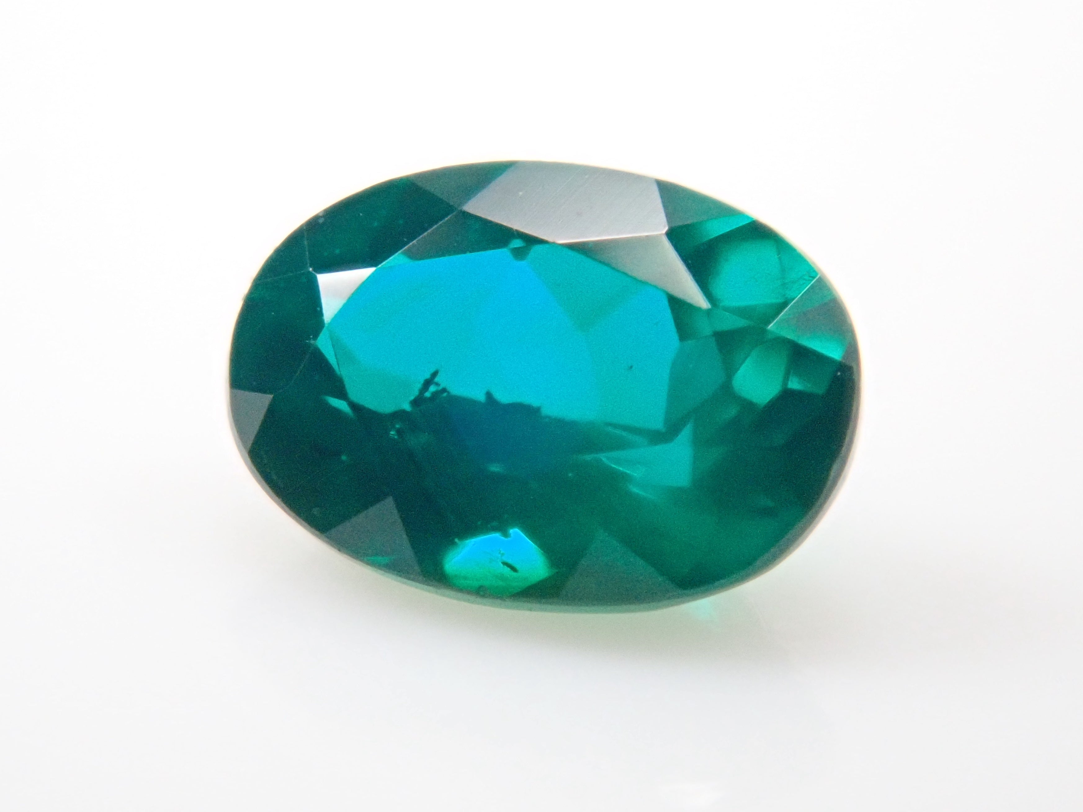 來自納米比亞的 Dioptase 0.144 克拉散裝日德書籍