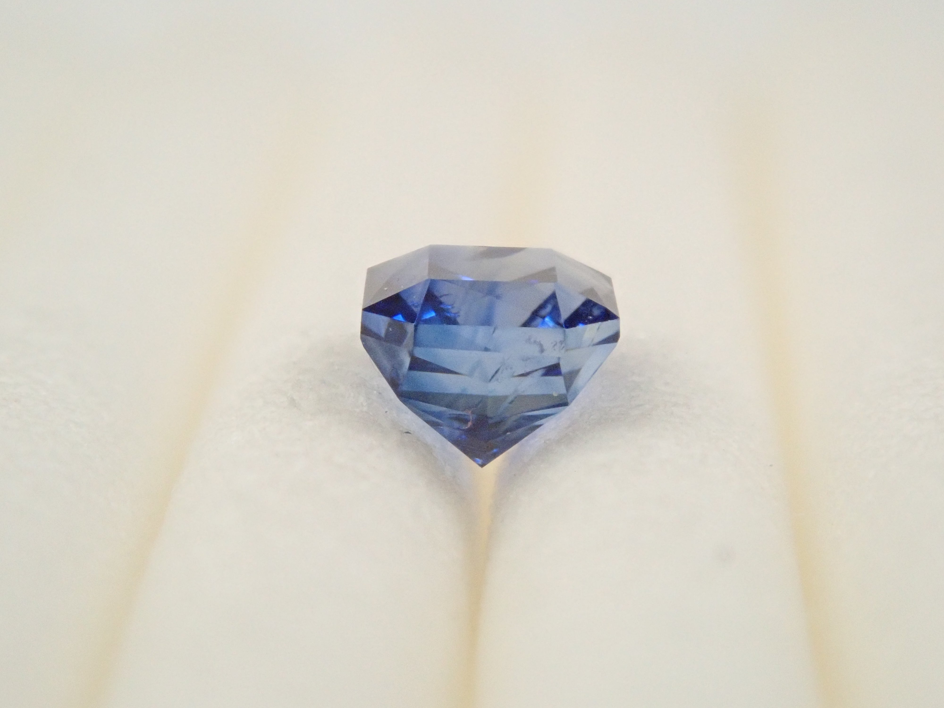 【12561936掲載】ブルーサファイア 0.347ctルース