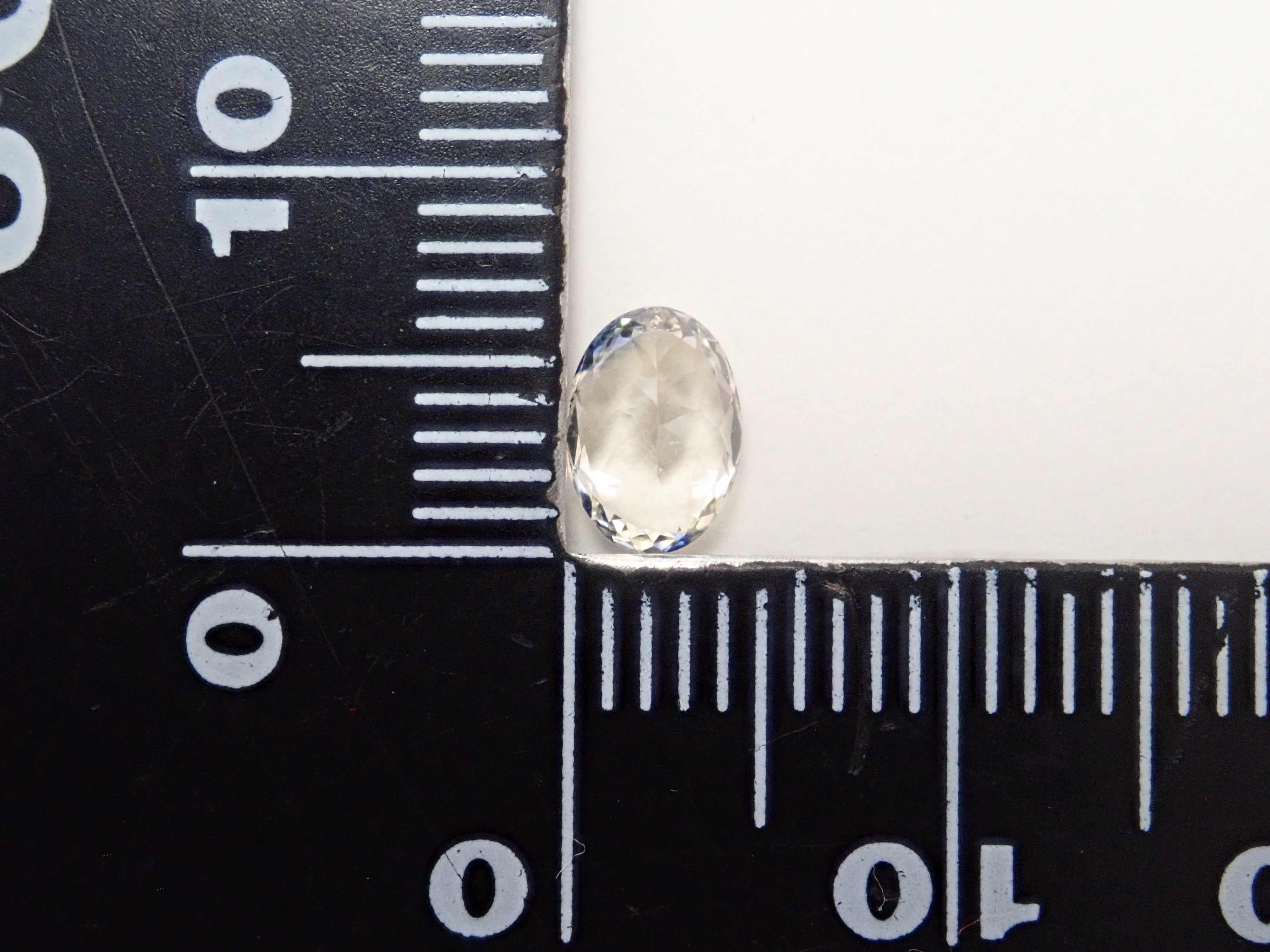 【12561935掲載】バイカラーサファイア 0.900ctルース