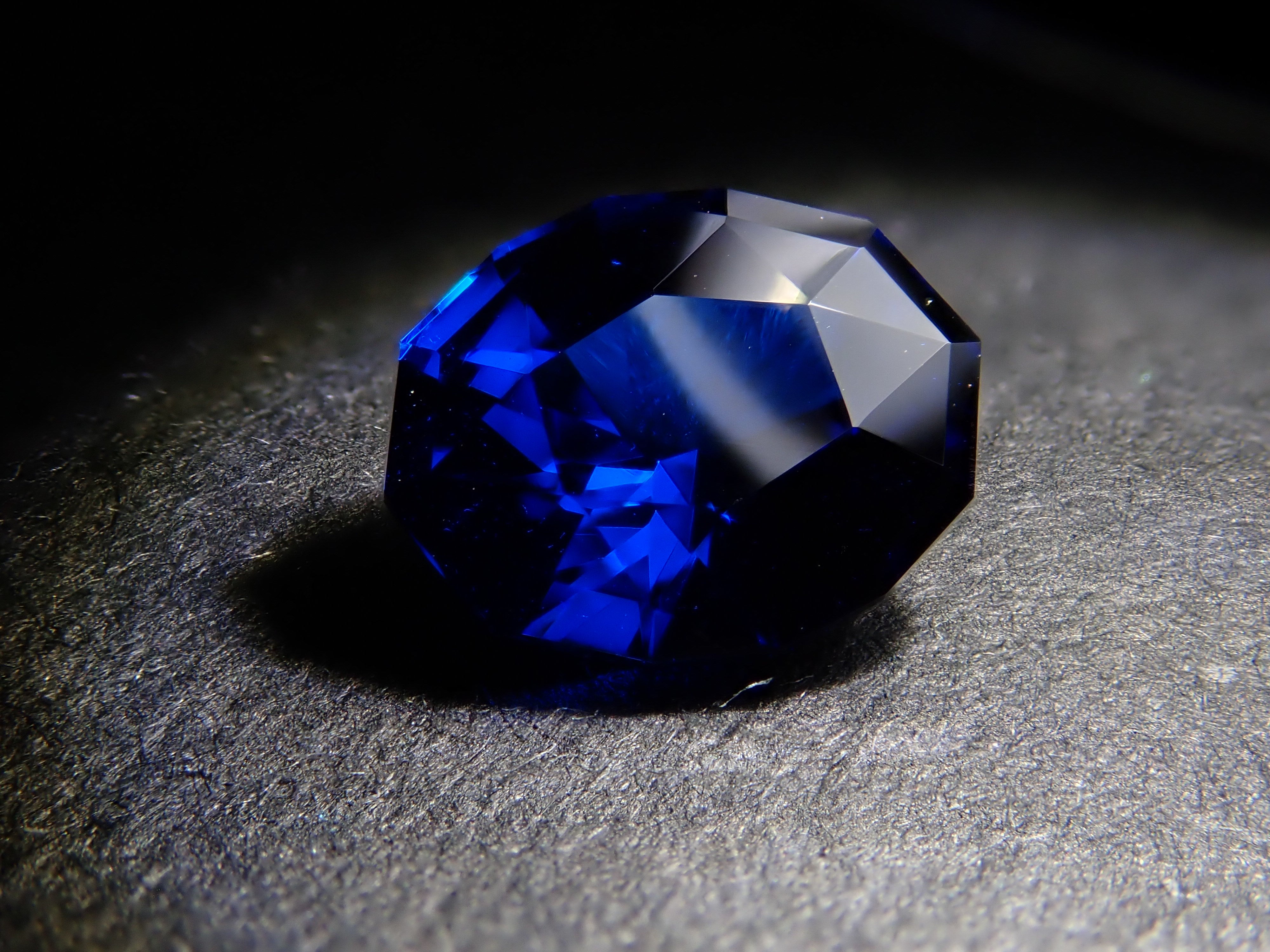【12561923掲載】合成コバルトスピネル 0.831ctルース