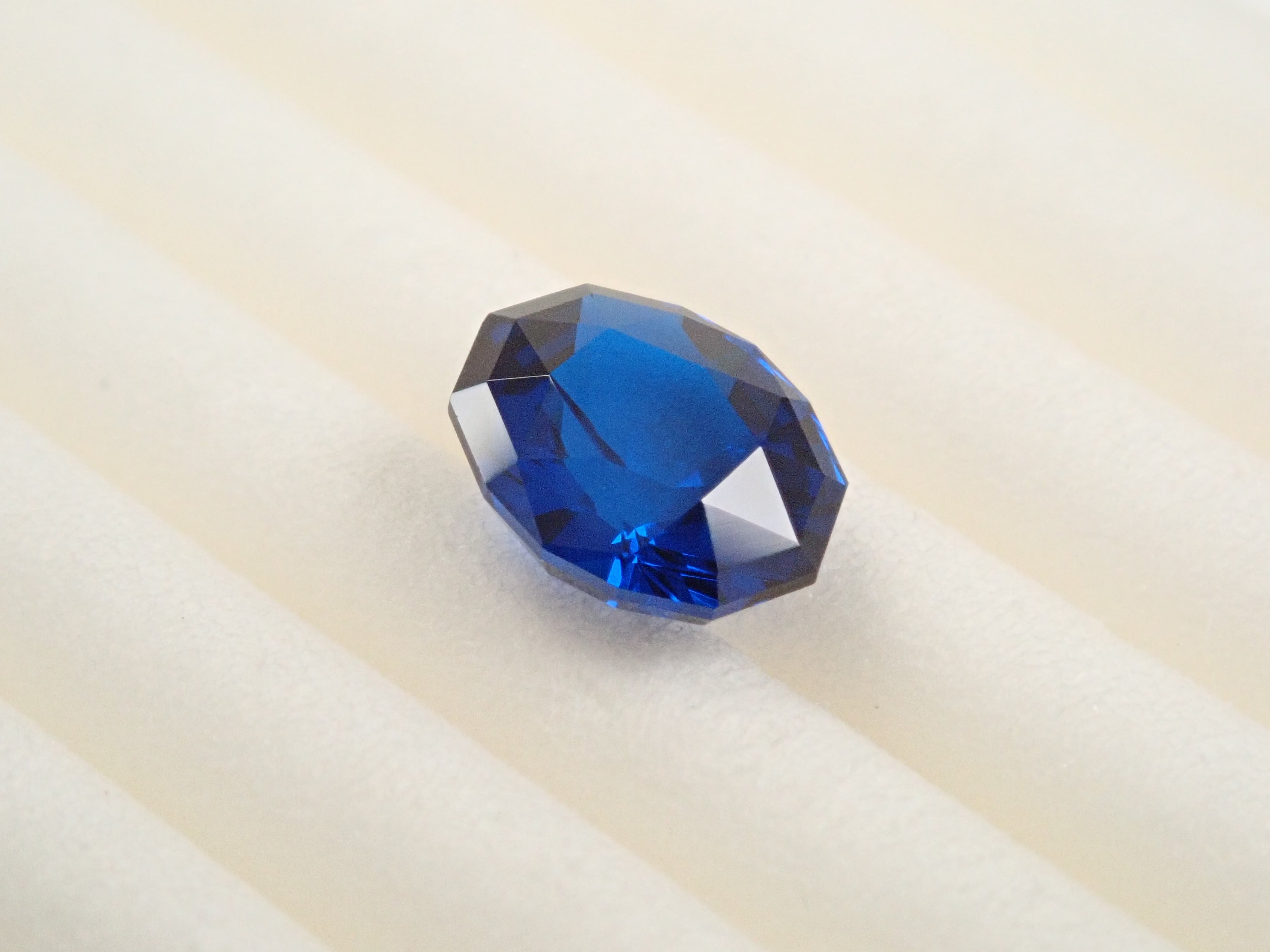 【12561923掲載】合成コバルトスピネル 0.831ctルース