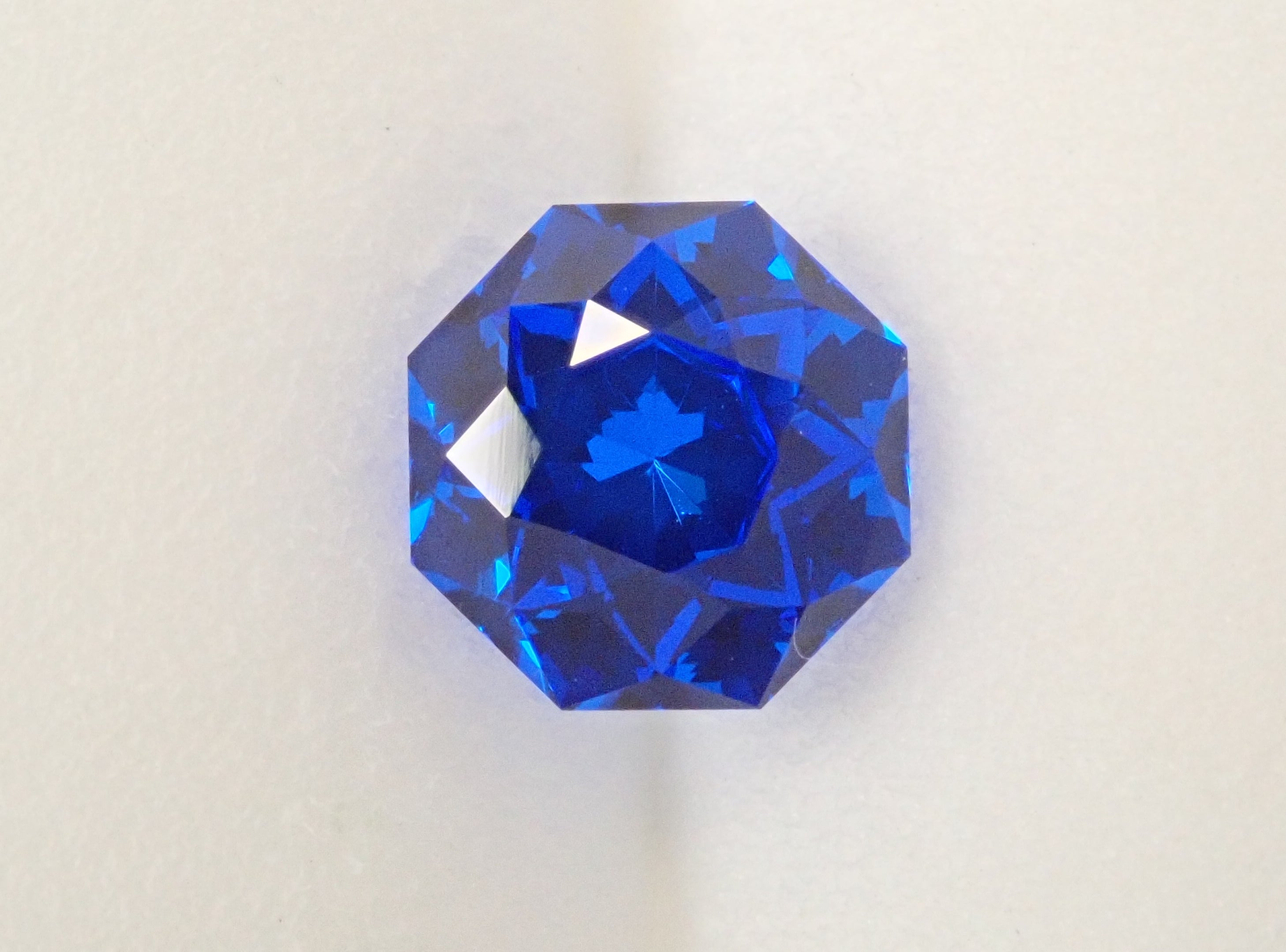 [12561922] Synthetic Cobalt Spinel 1.342ct Loose Stone