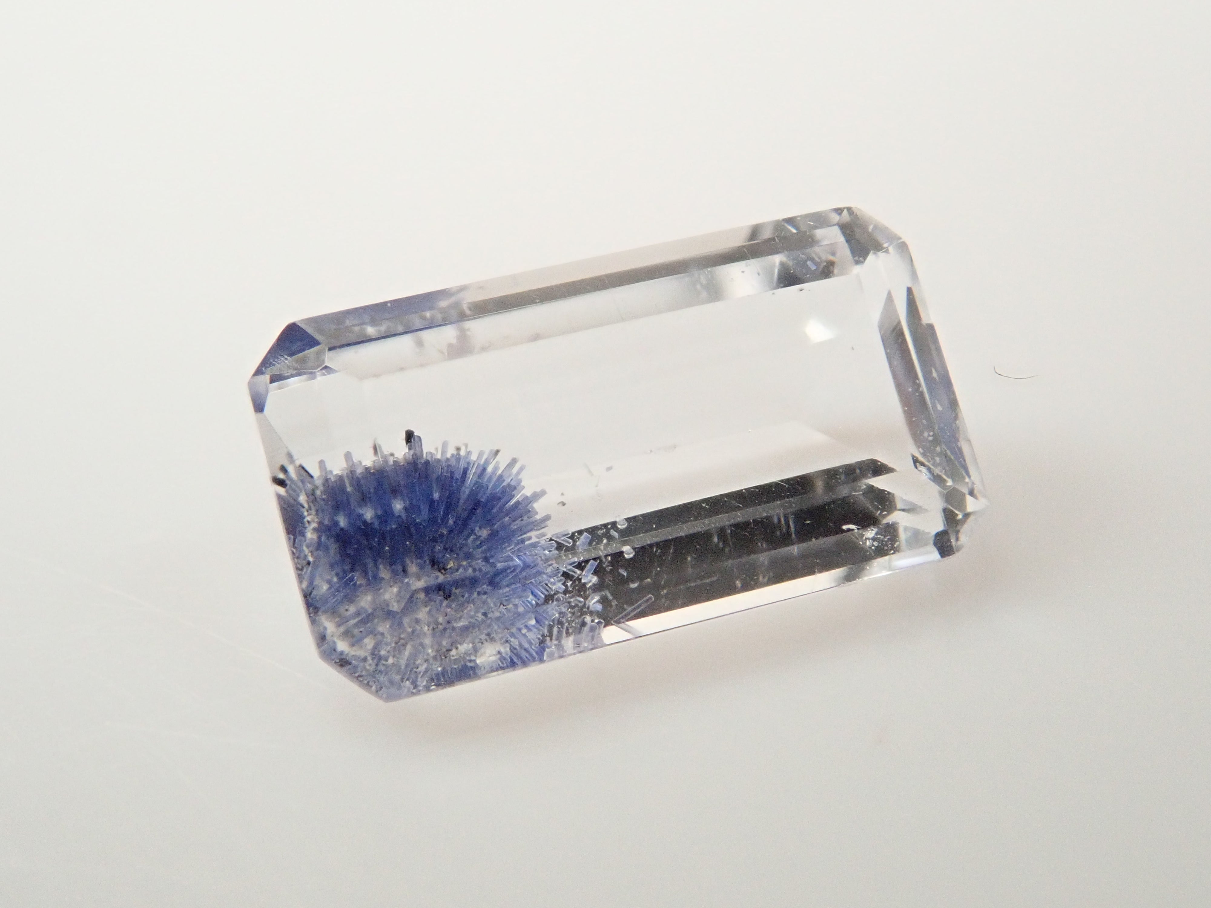 【12562084掲載】ブラジル産デュモルチェライトインクォーツ 0.929ctルース