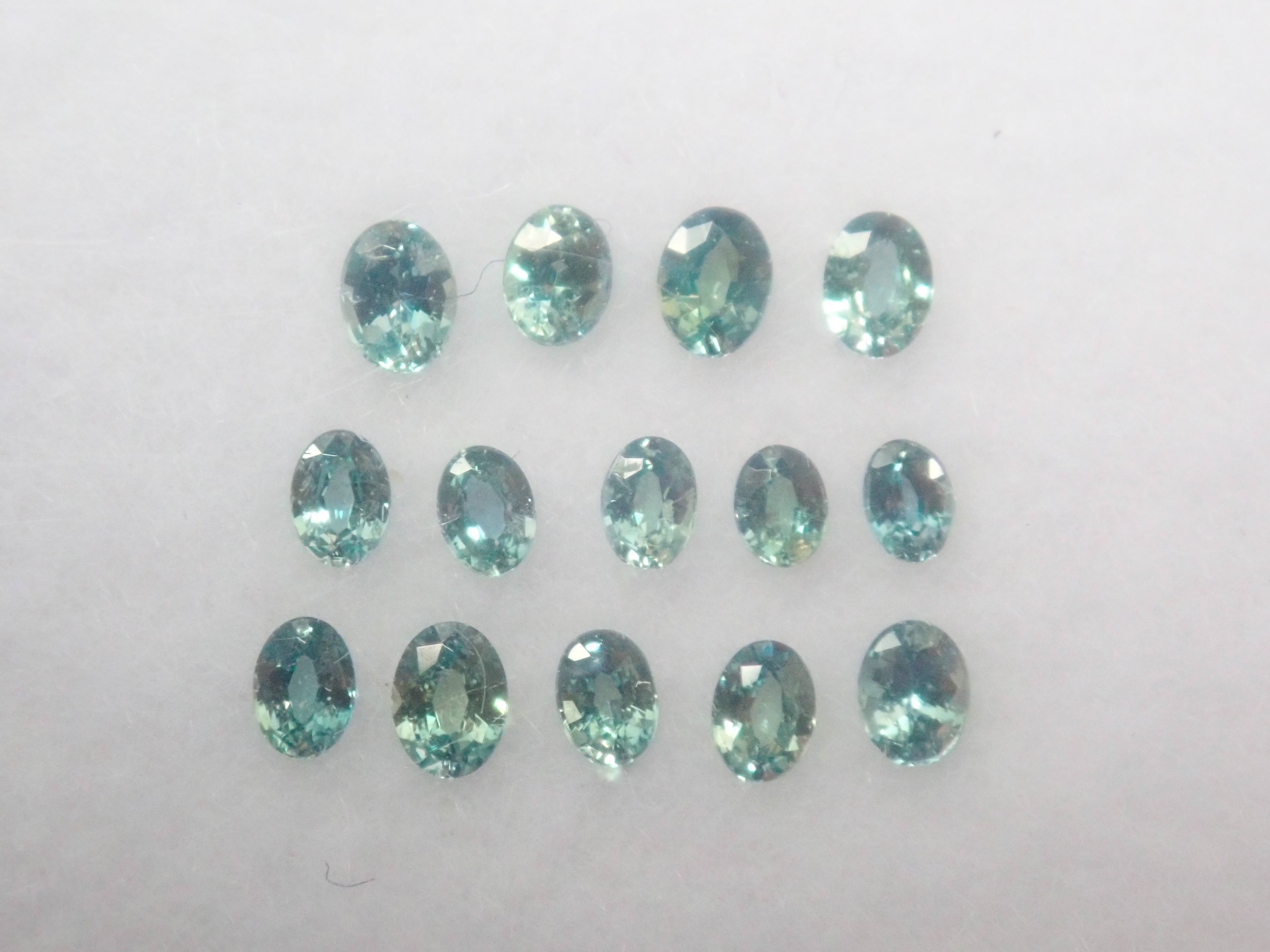 【3/6 22時販売】《ツーソン新着》ブラジル産アレキサンドライト1石ルース（メレサイズのトップクオリティ,ヘマチタ鉱山）《複数購入割引有》