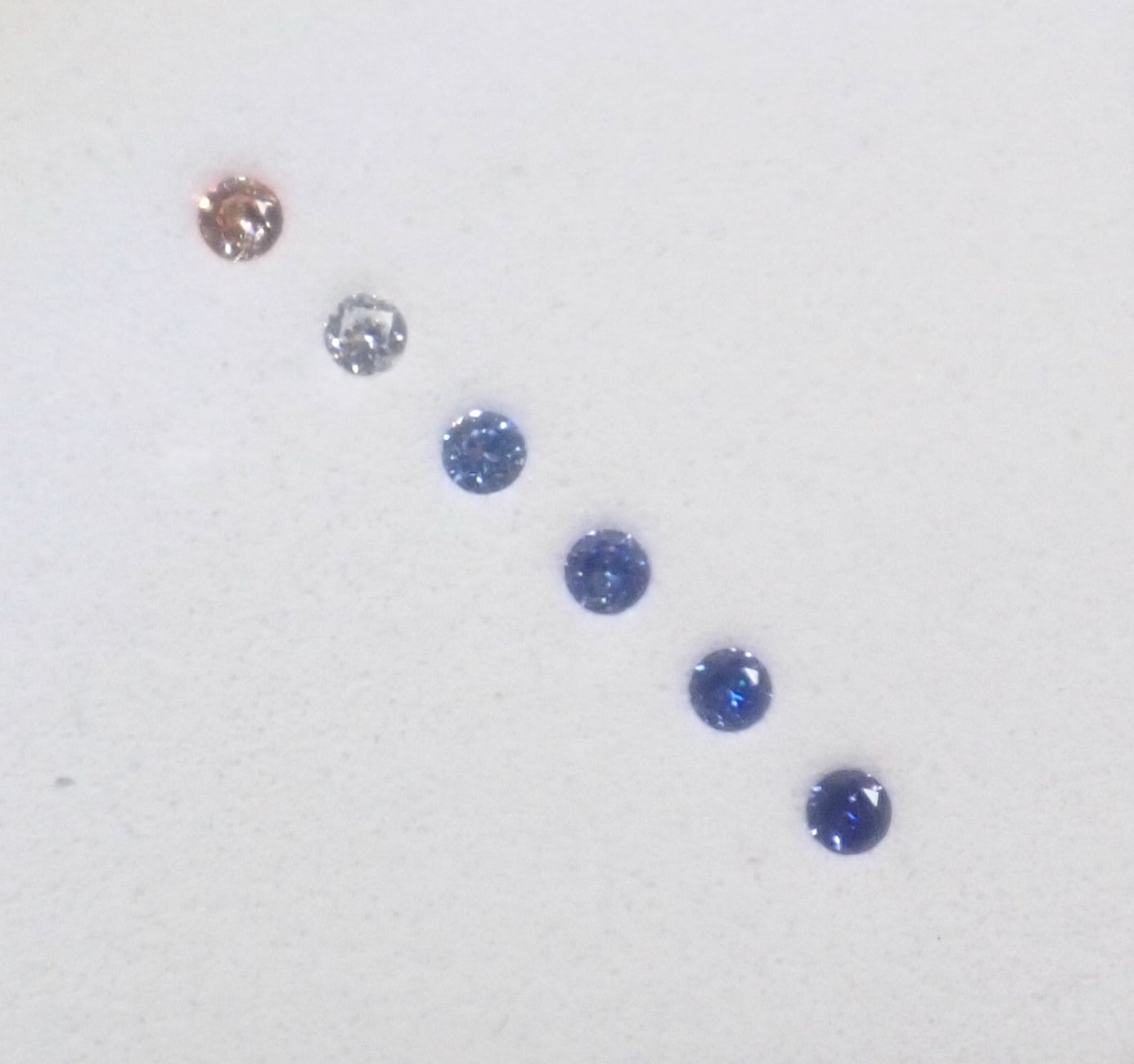 【3/6 22時販売】《限定1セット・ツーソン新着》ベニトアイトグラデーション6石セット（1.75mm,ラウンドカット,トップクオリティ含む） 《複数購入割引有》