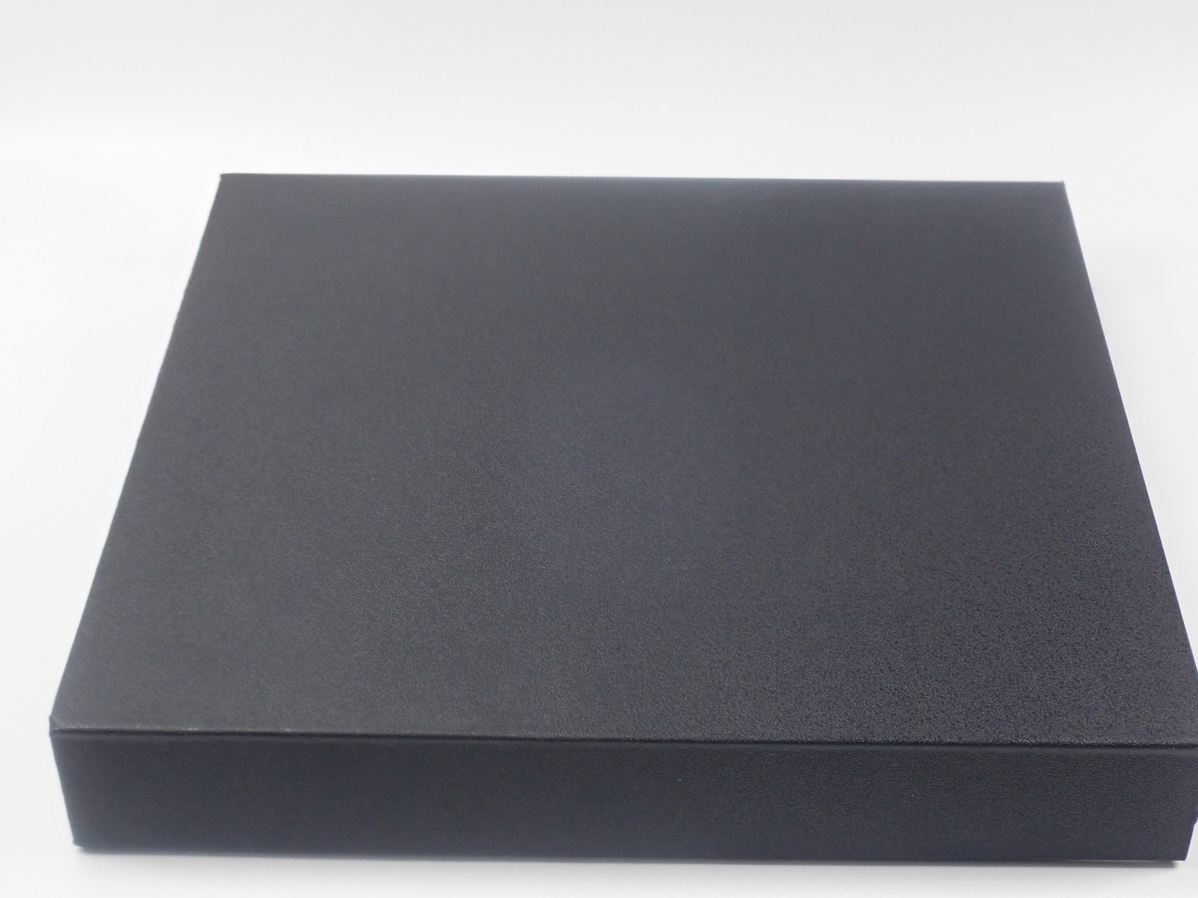 【3月7日晚間10點開賣】【僅剩一套】世界遺產獅子岩寶石畫及3件以上斯里蘭卡寶石配件套裝（總價值約50,000日元），直接購自斯里蘭卡工坊。 【多件購買可享折扣】