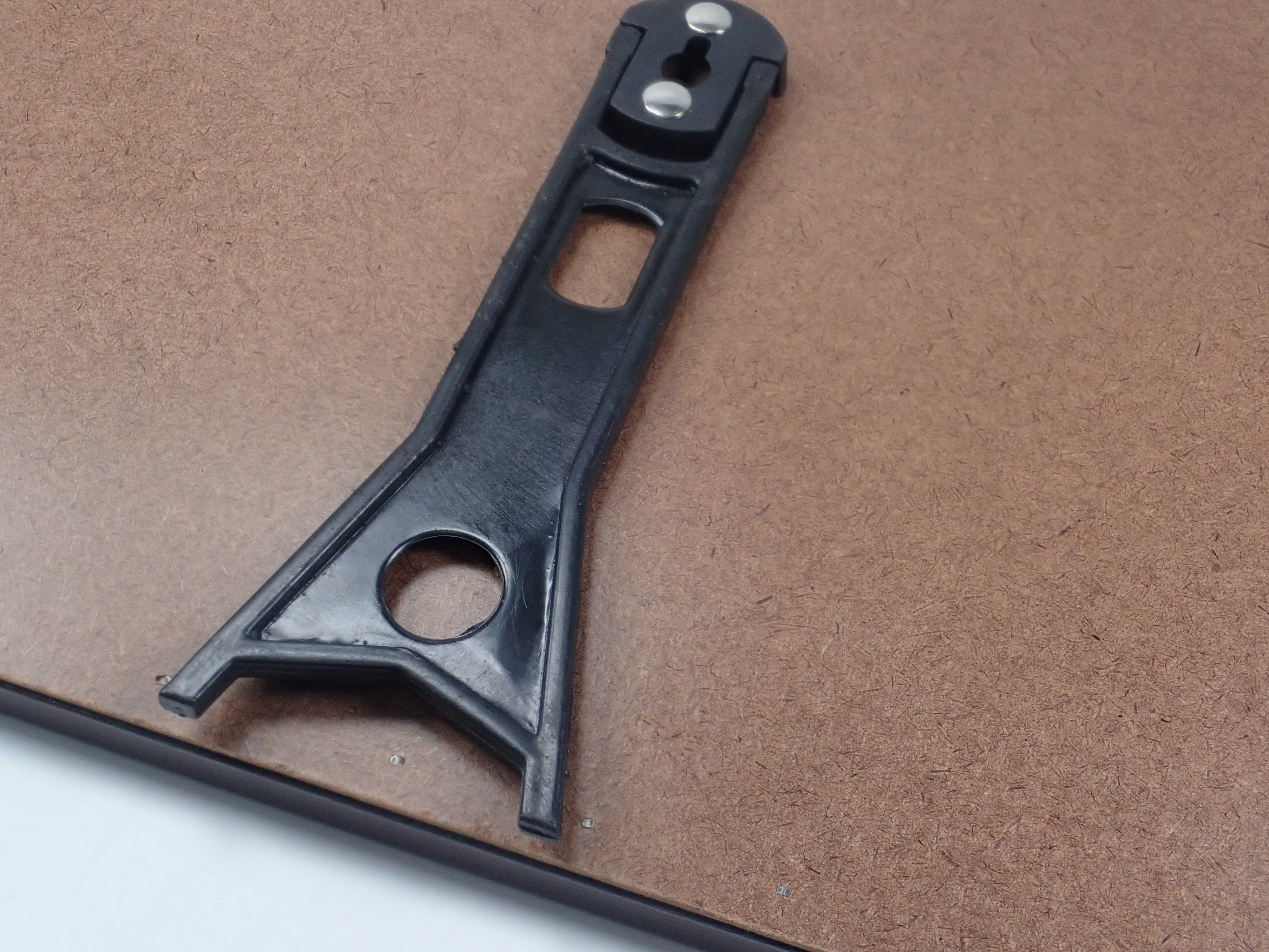 【3月7日晚間10點開賣】【僅剩一套】世界遺產獅子岩寶石畫及3件以上斯里蘭卡寶石配件套裝（總價值約50,000日元），直接購自斯里蘭卡工坊。 【多件購買可享折扣】