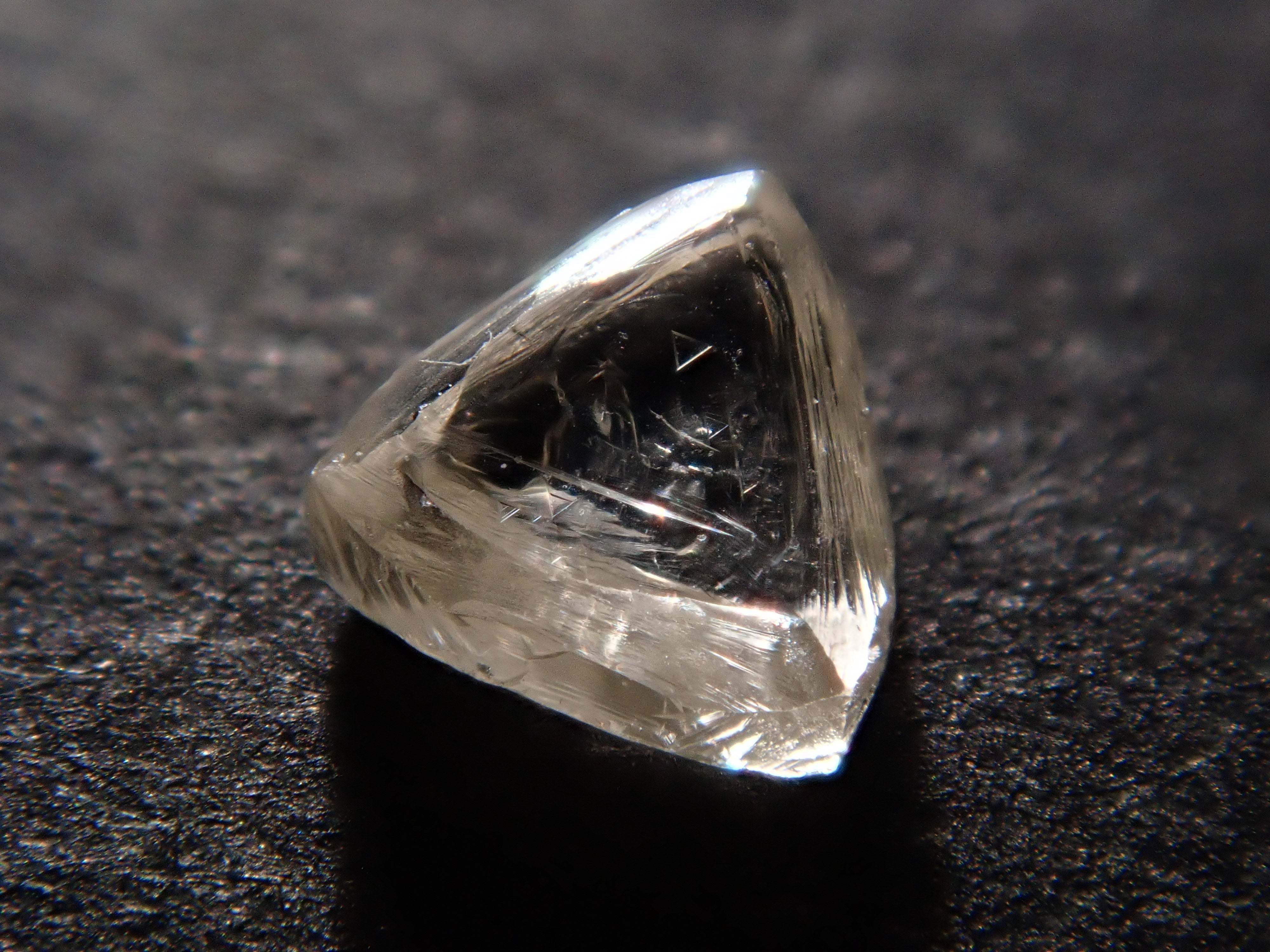 マクルダイヤモンド（トライゴン有） 0.132ctルース