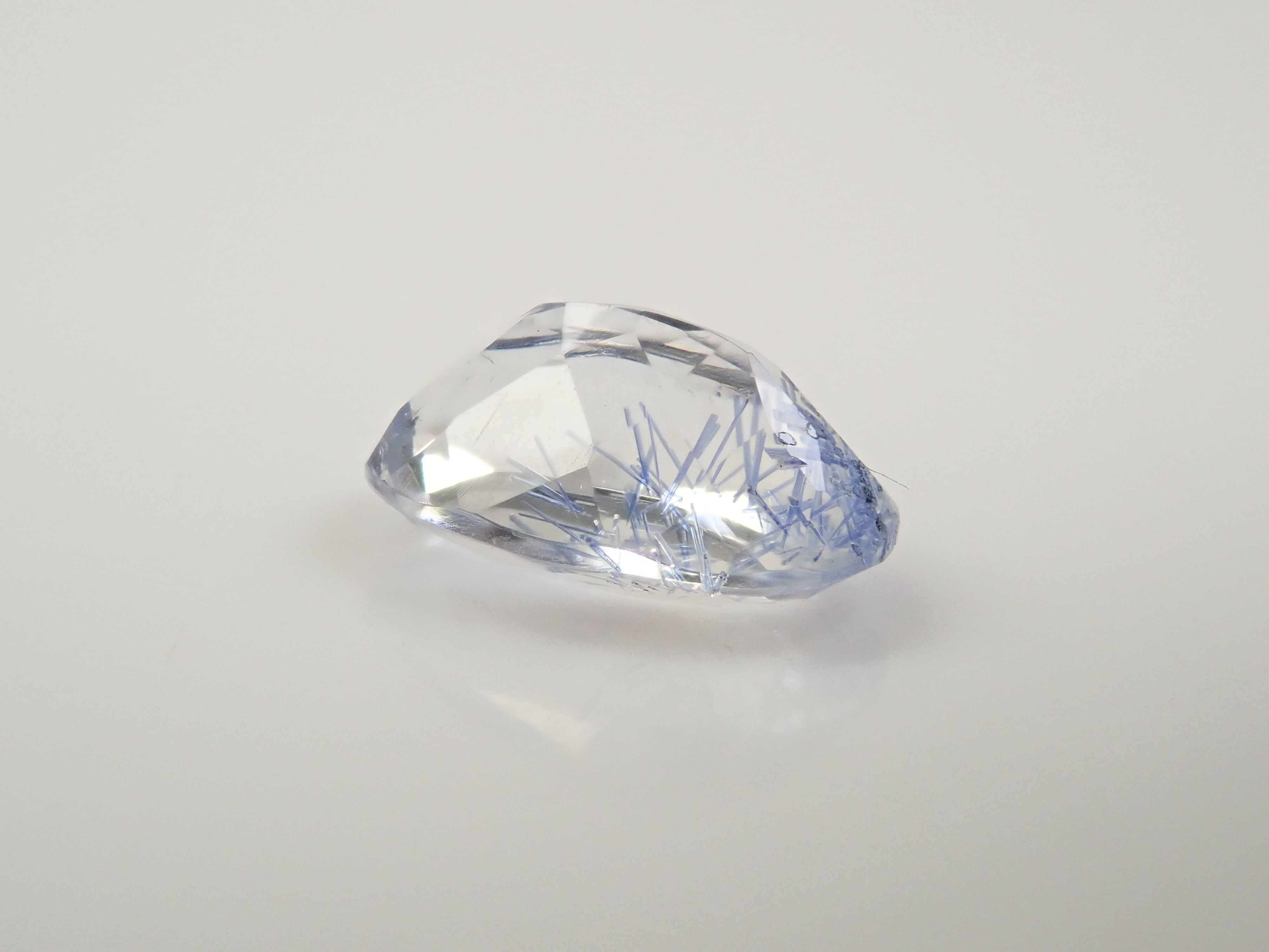 【12562096掲載】ブラジル産デュモルチェライトインクォーツ 0.699ctルース