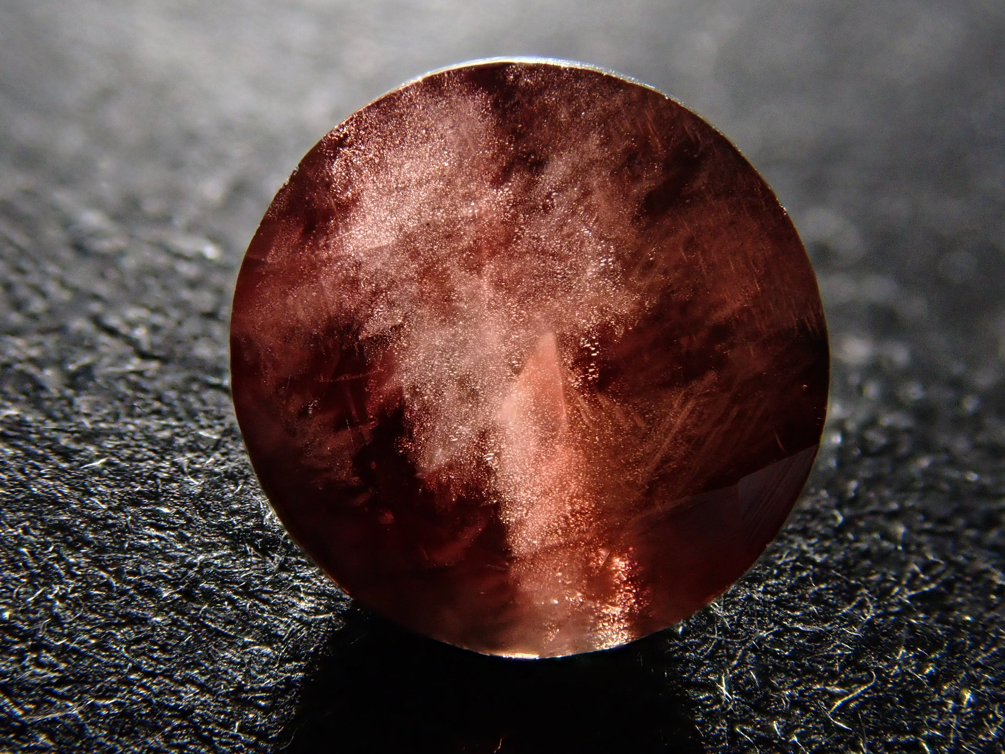 【12562075掲載】アメリカ産オレゴンサンストーン 1.366ctルース