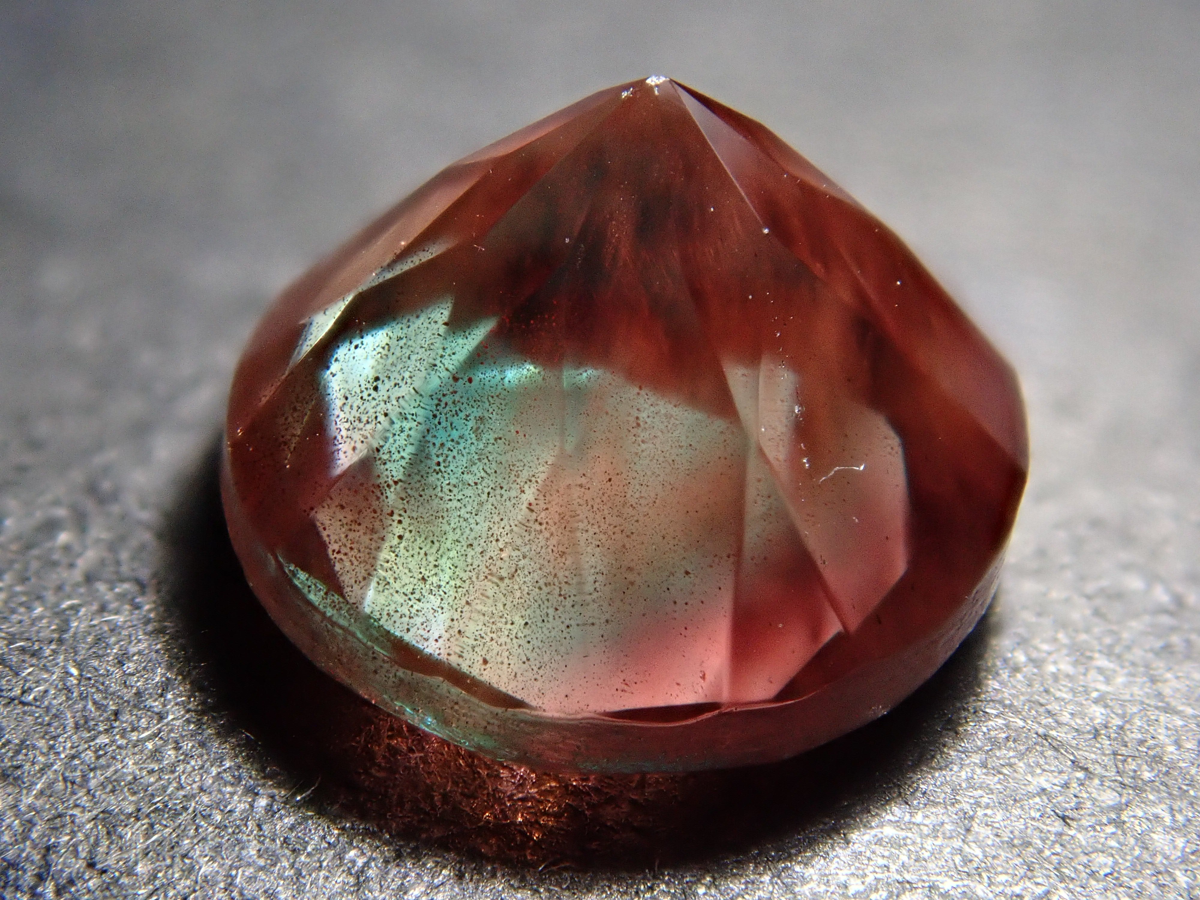 【12562075掲載】アメリカ産オレゴンサンストーン 1.366ctルース