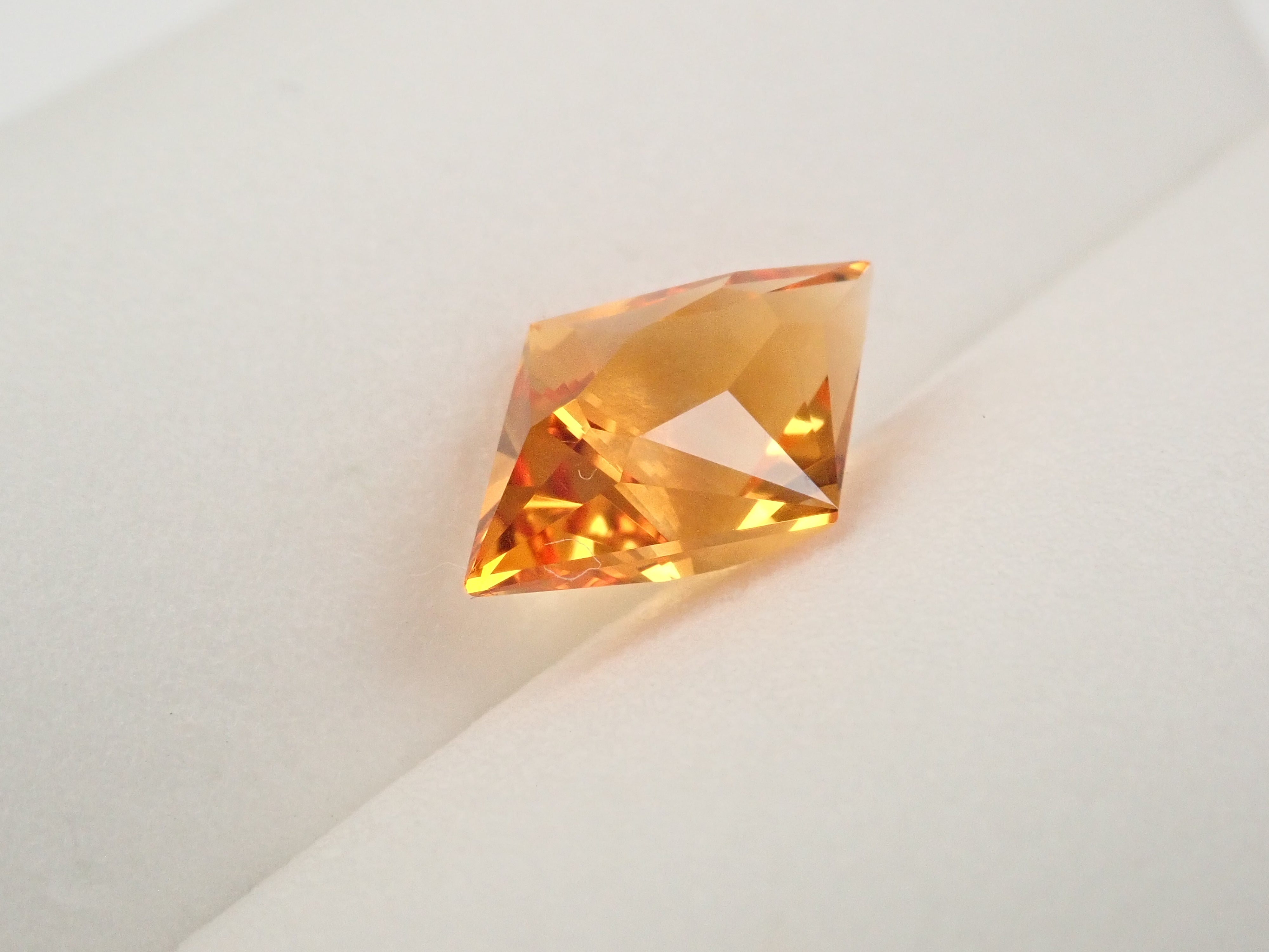 【12562100掲載】ブラジル産シトリン 1.852ctルース