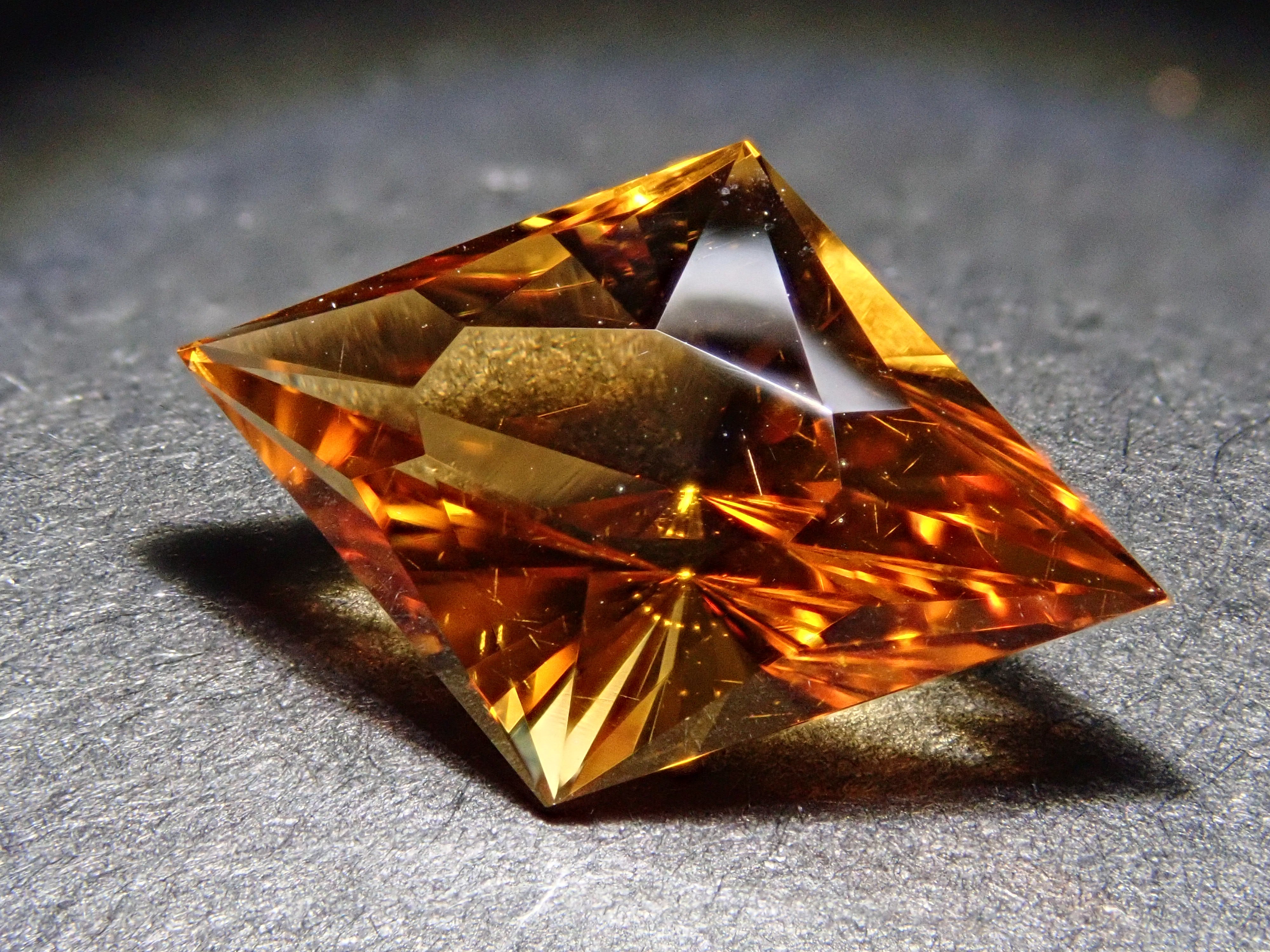 【12562100掲載】ブラジル産シトリン 1.852ctルース