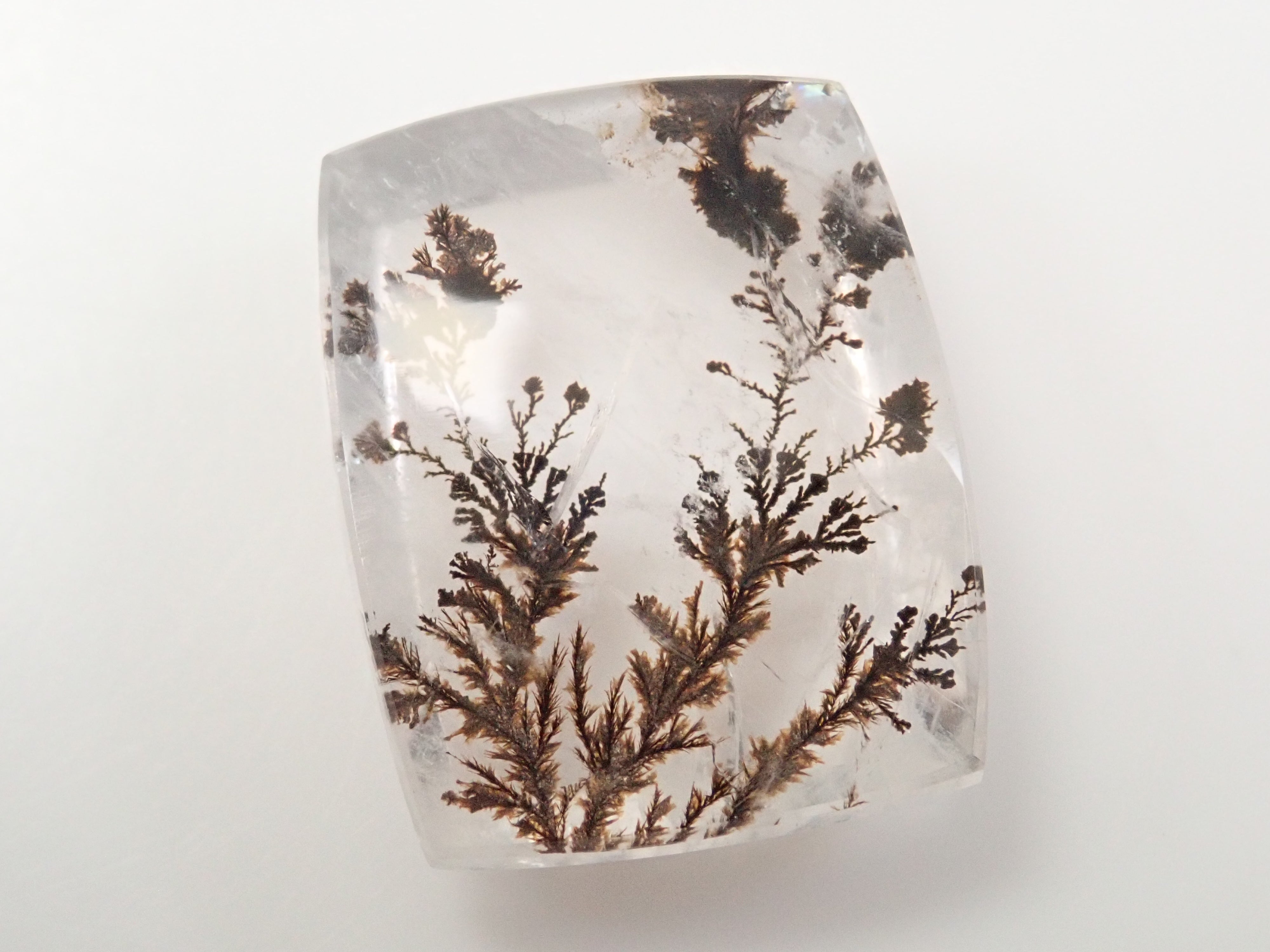 【12562081掲載】ブラジル産デンドリティッククォーツ 8.598ctルース