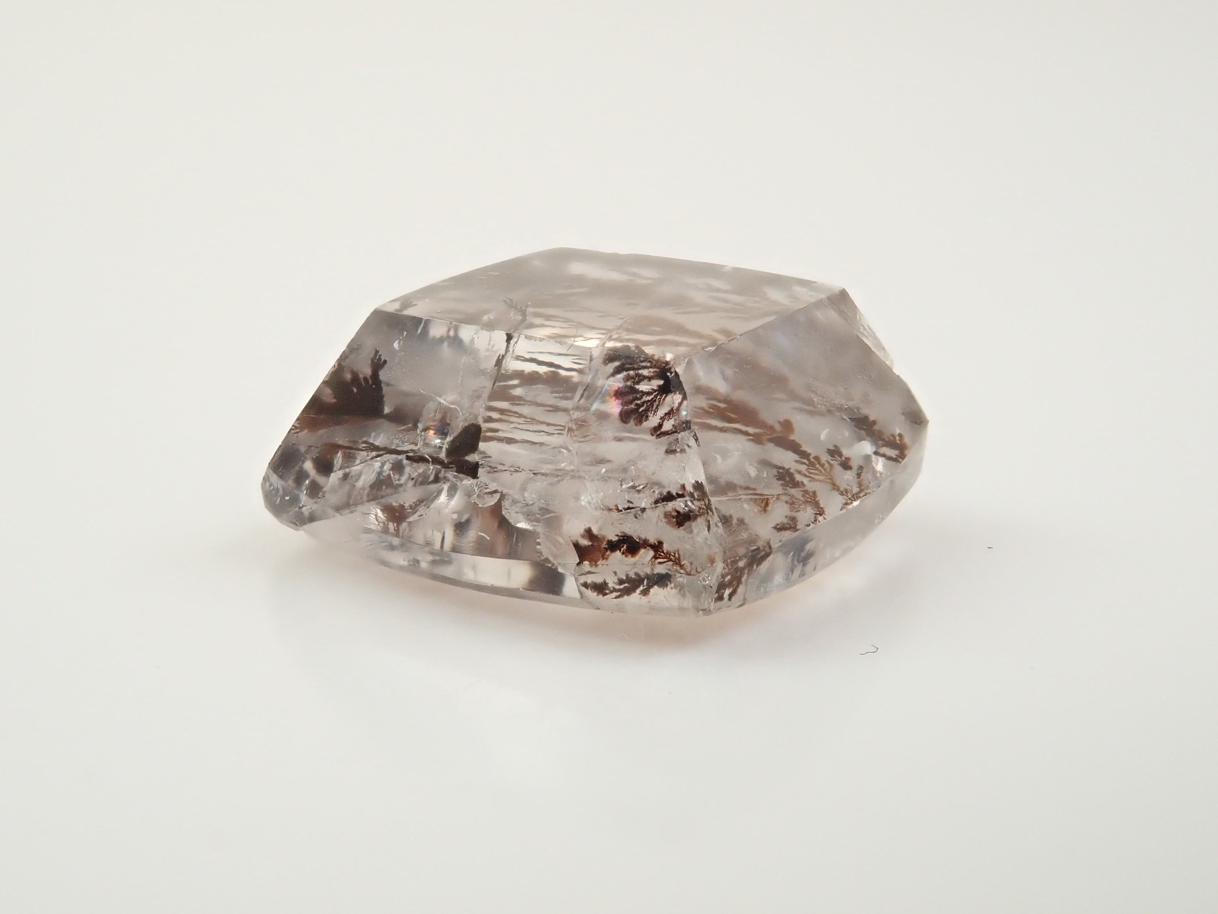 【12562082掲載】ブラジル産デンドリティッククォーツ 6.059ctルース