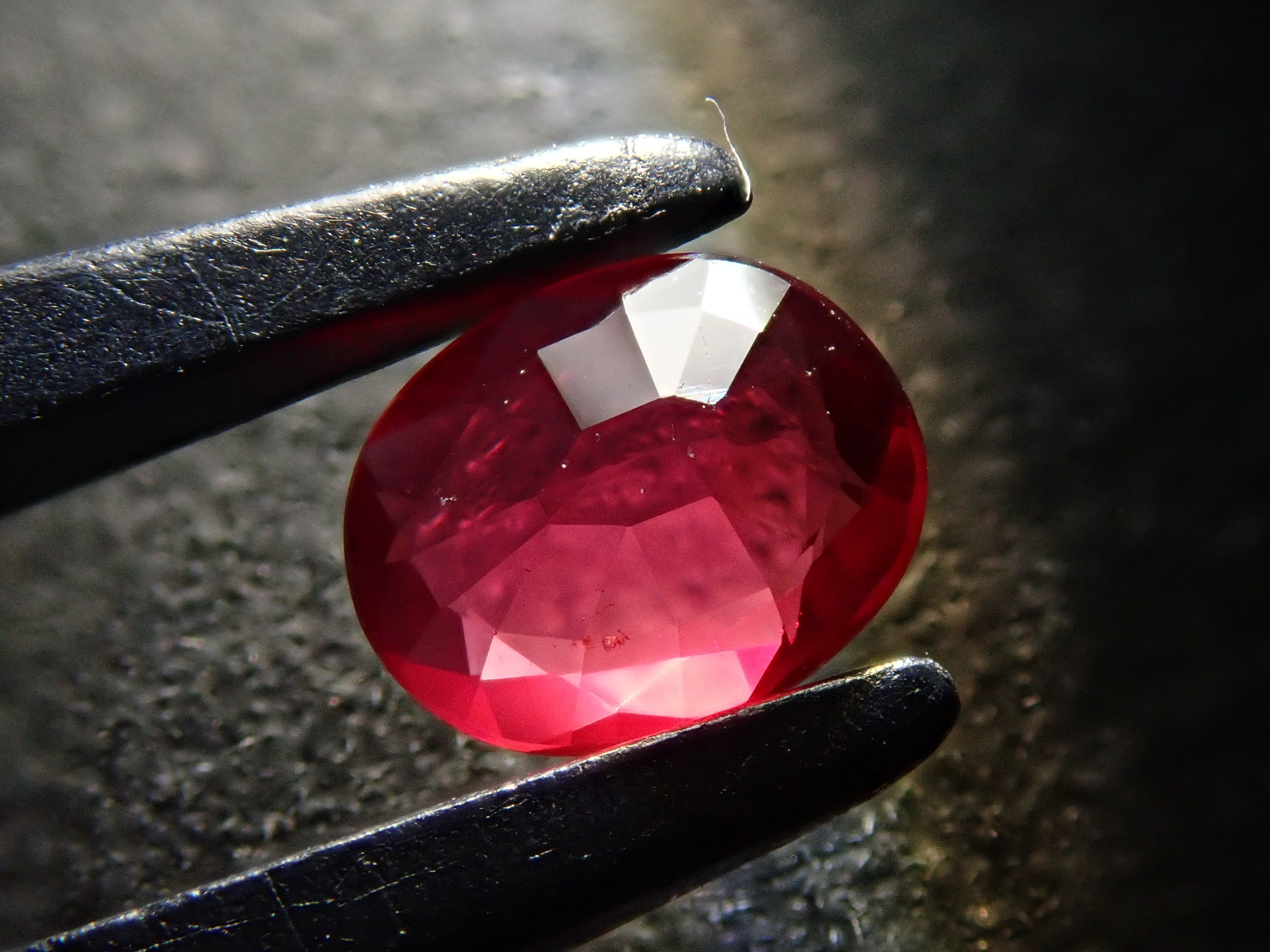 非加熱ピジョンブラッドルビー  0.380ctルース