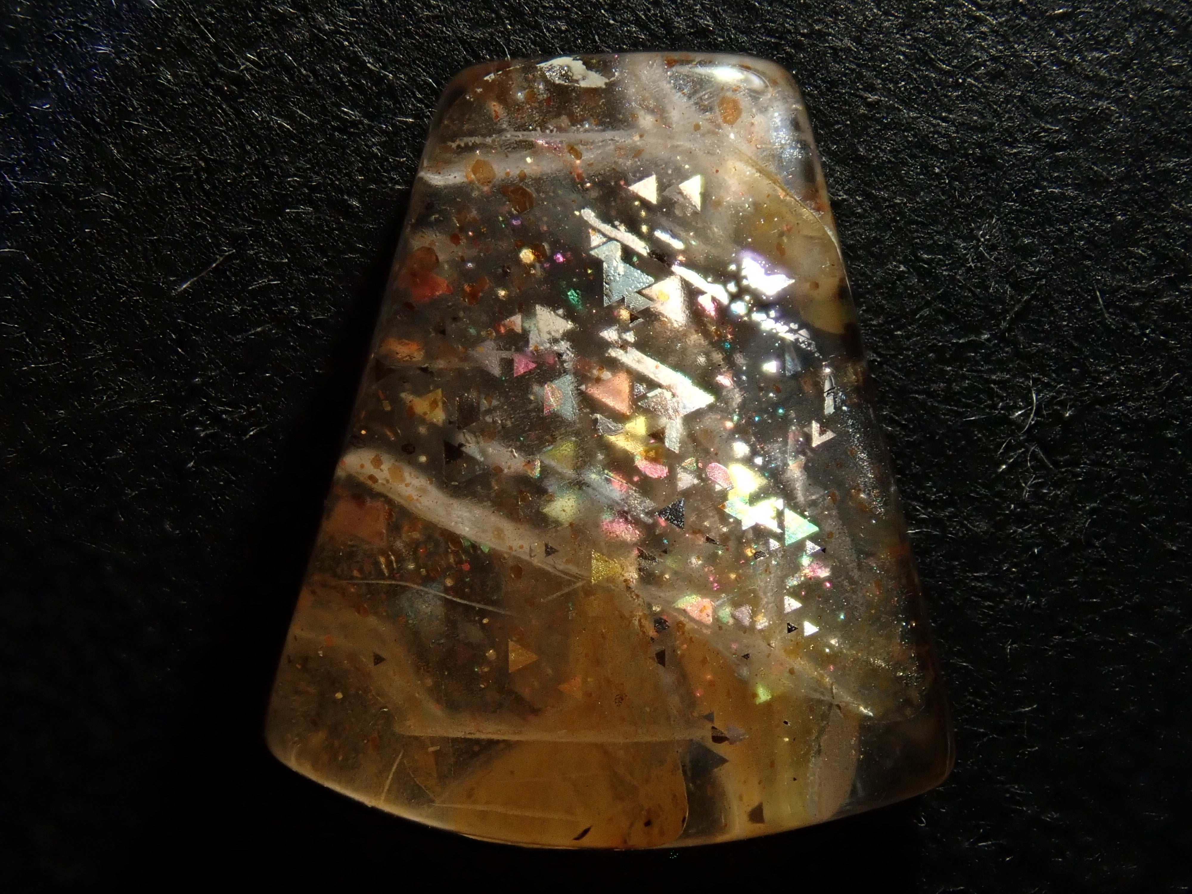 【12562046掲載】オーストラリア産レインボーラティスサンストーン 3.327ctルース