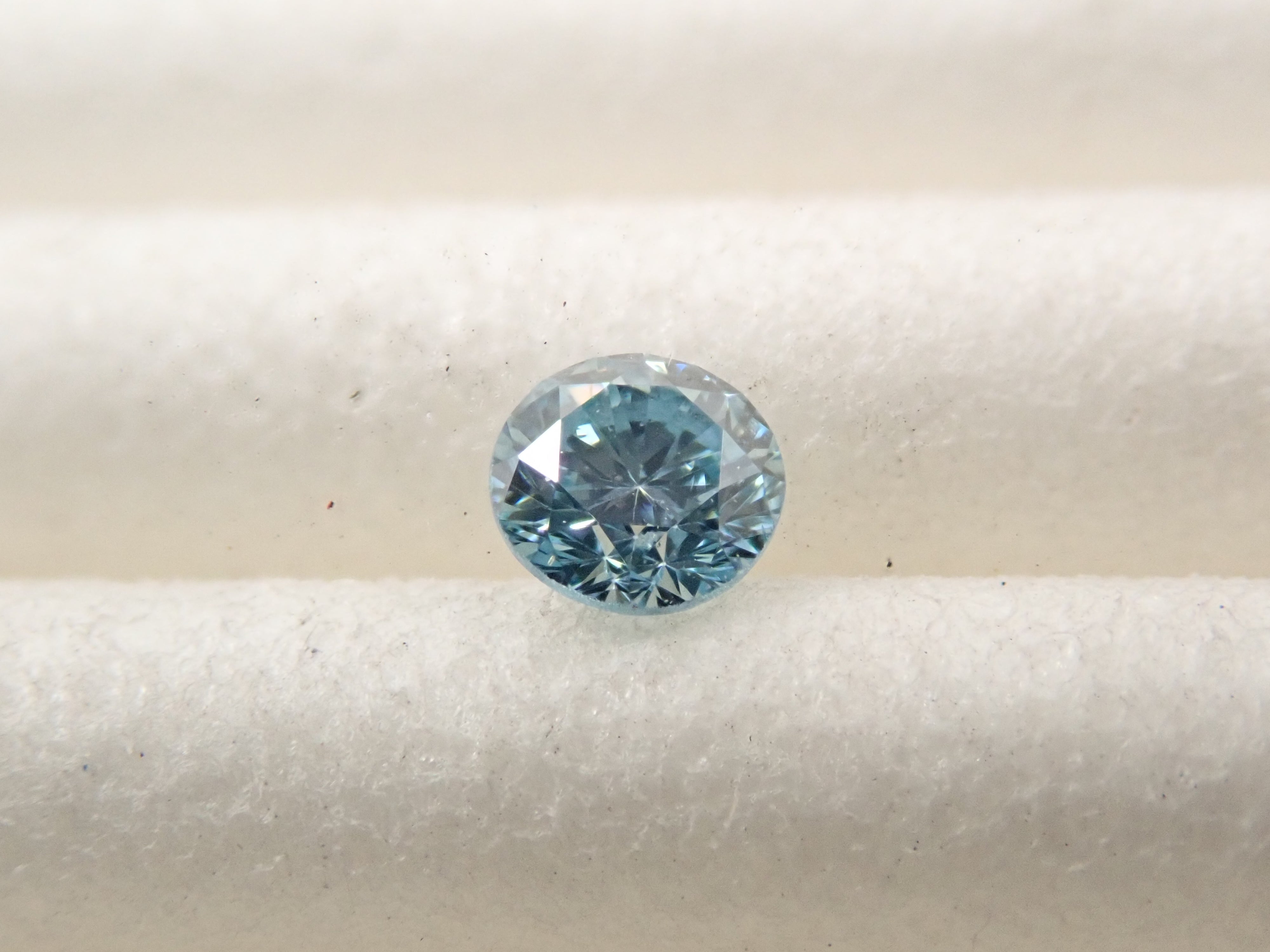 ブルーダイヤモンド（トリートメント） 0.095ctルース(Fancy Greenish Blue, SI1)