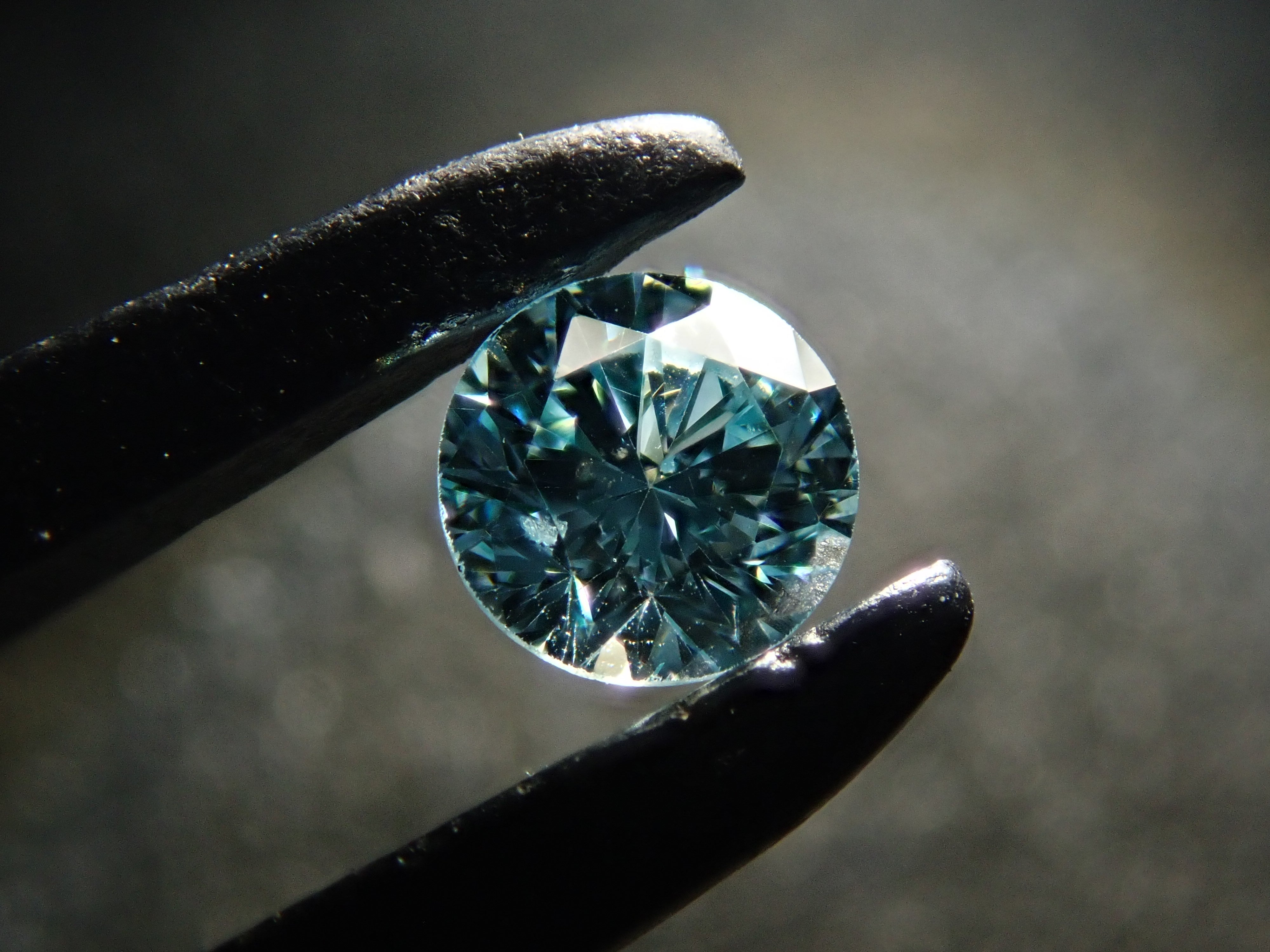 ブルーダイヤモンド（トリートメント） 0.095ctルース(Fancy Greenish Blue, SI1)