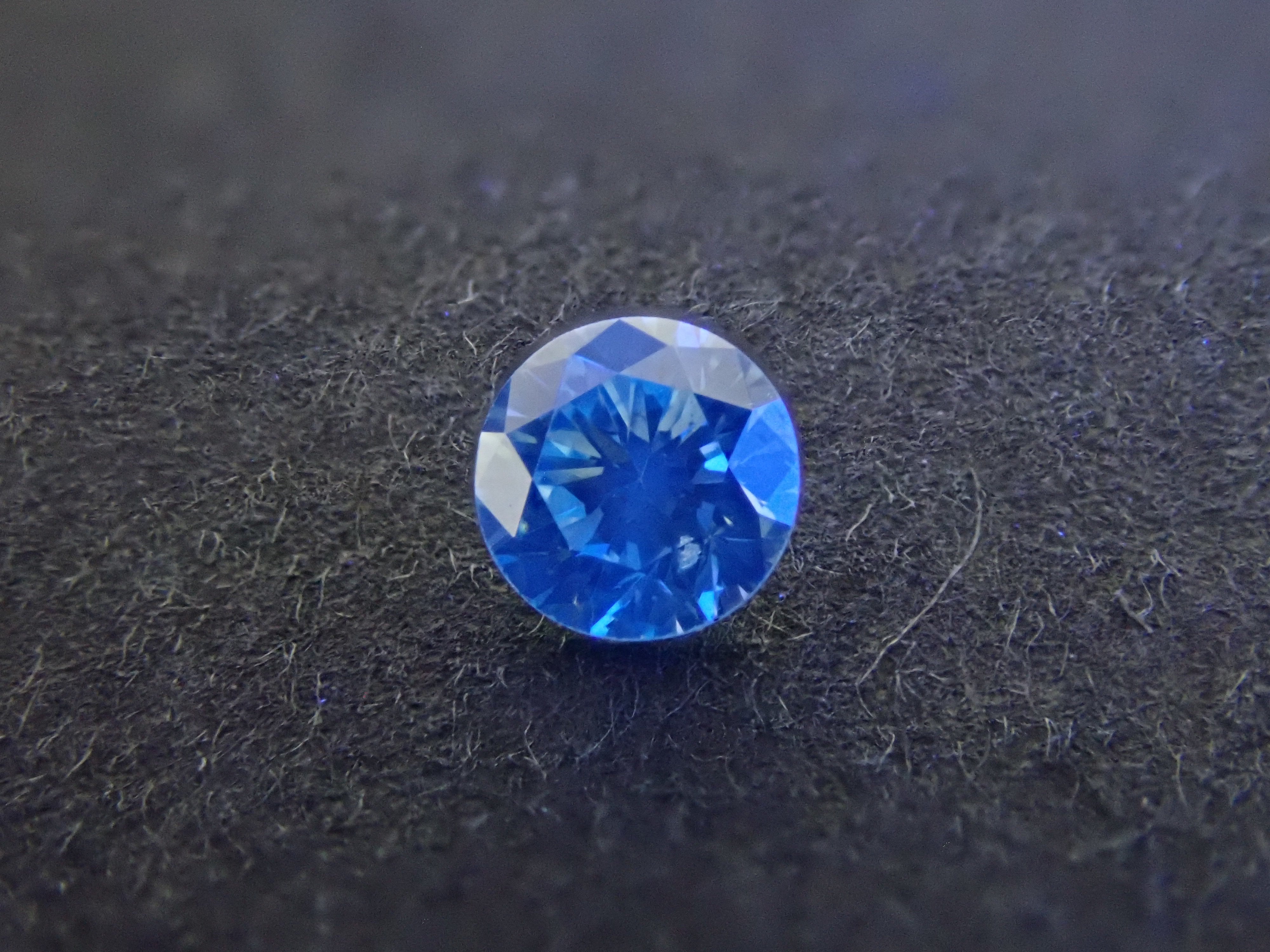 ブルーダイヤモンド（トリートメント） 0.095ctルース(Fancy Greenish Blue, SI1)