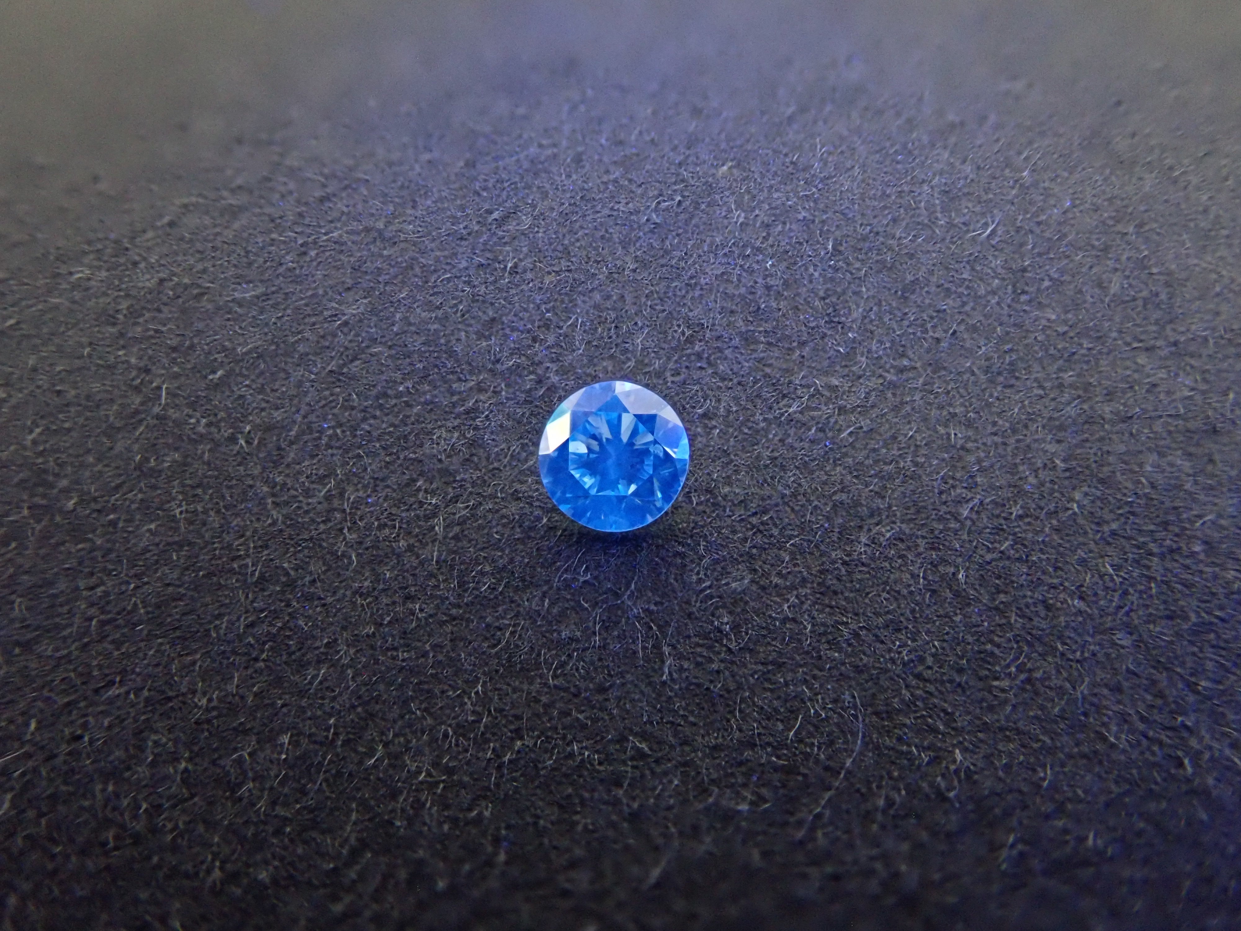 ブルーダイヤモンド（トリートメント） 0.095ctルース(Fancy Greenish Blue, SI1)