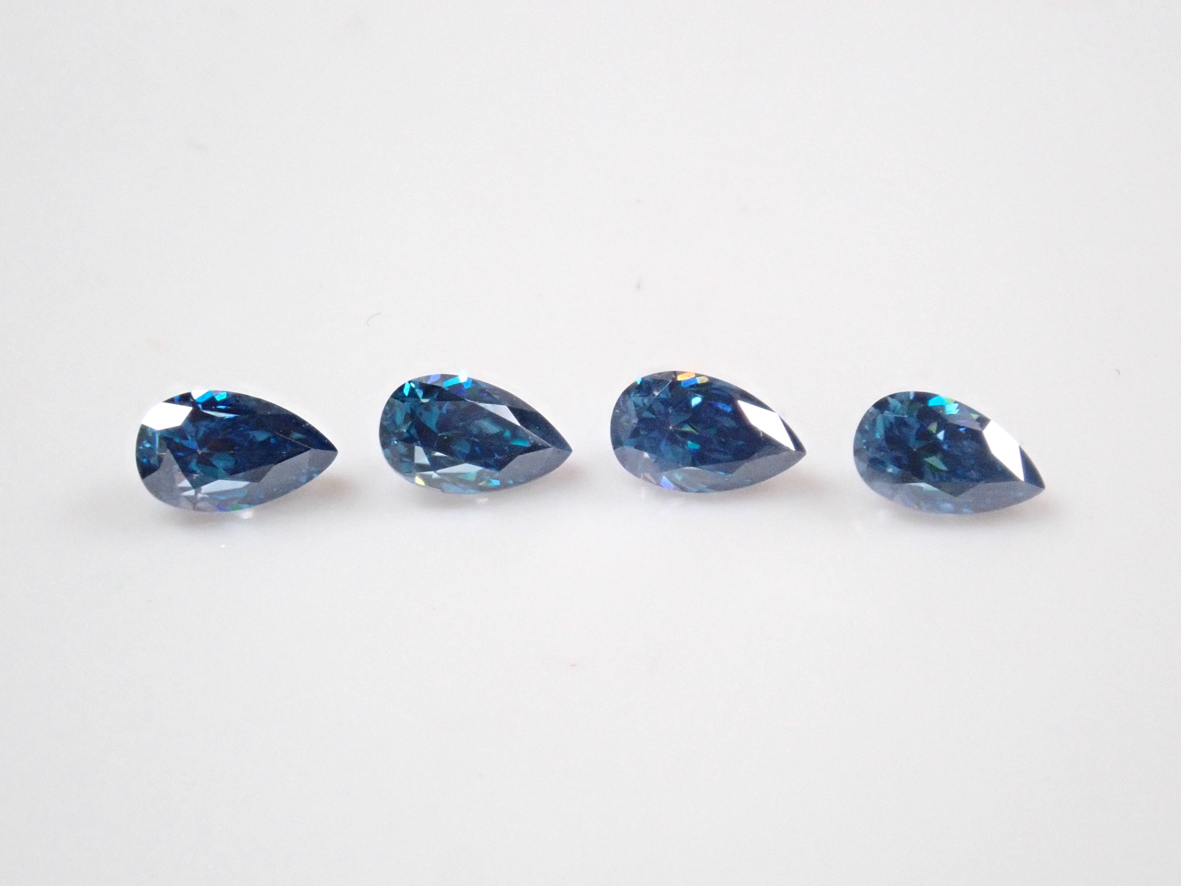 Limited to 4 stones: 1 synthetic moissanite loose stone (blue moissanite, pear shape, 3 x 5 mm) Multiple purchase discounts available