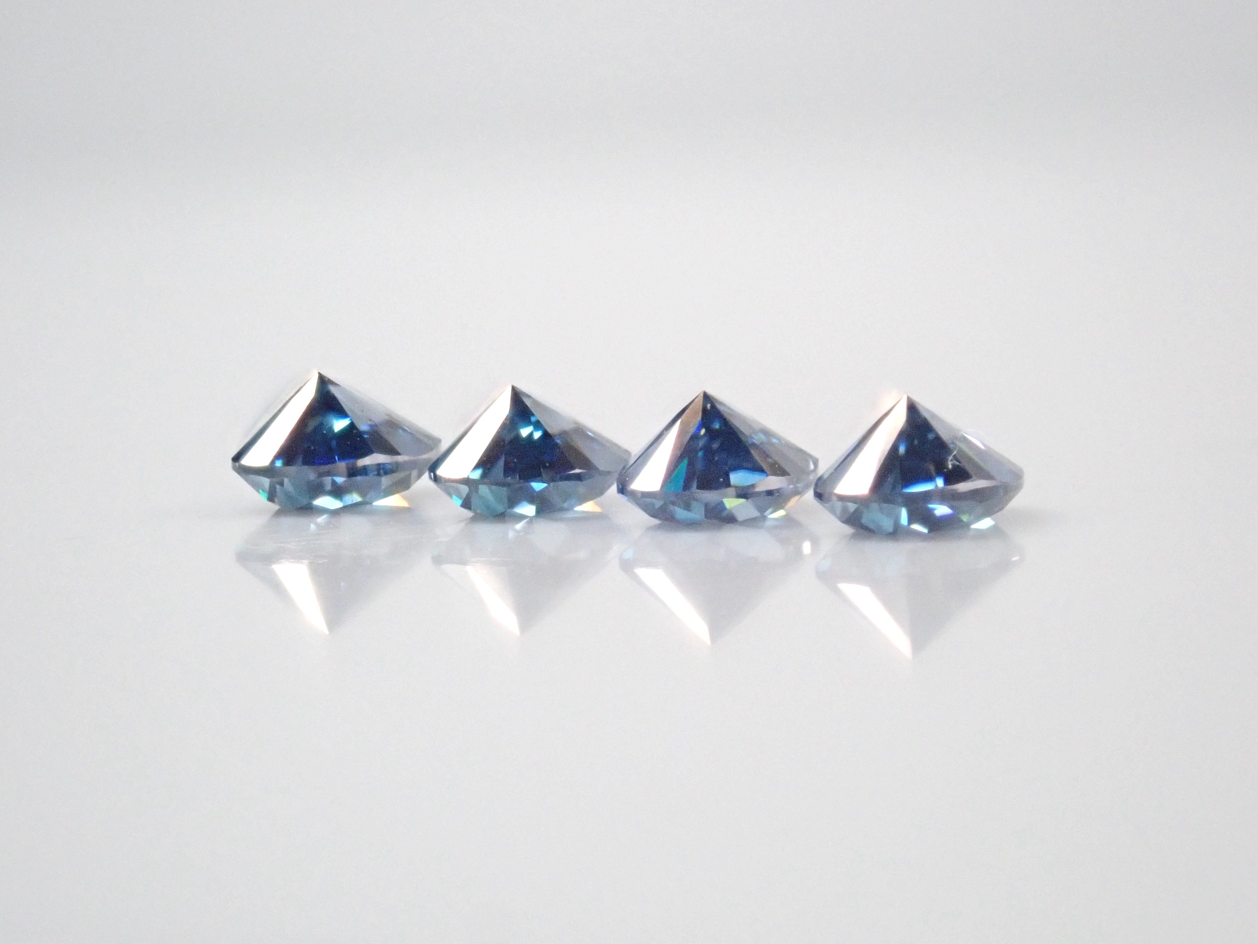 Limited to 4 stones: 1 synthetic moissanite loose stone (blue moissanite, pear shape, 3 x 5 mm) Multiple purchase discounts available