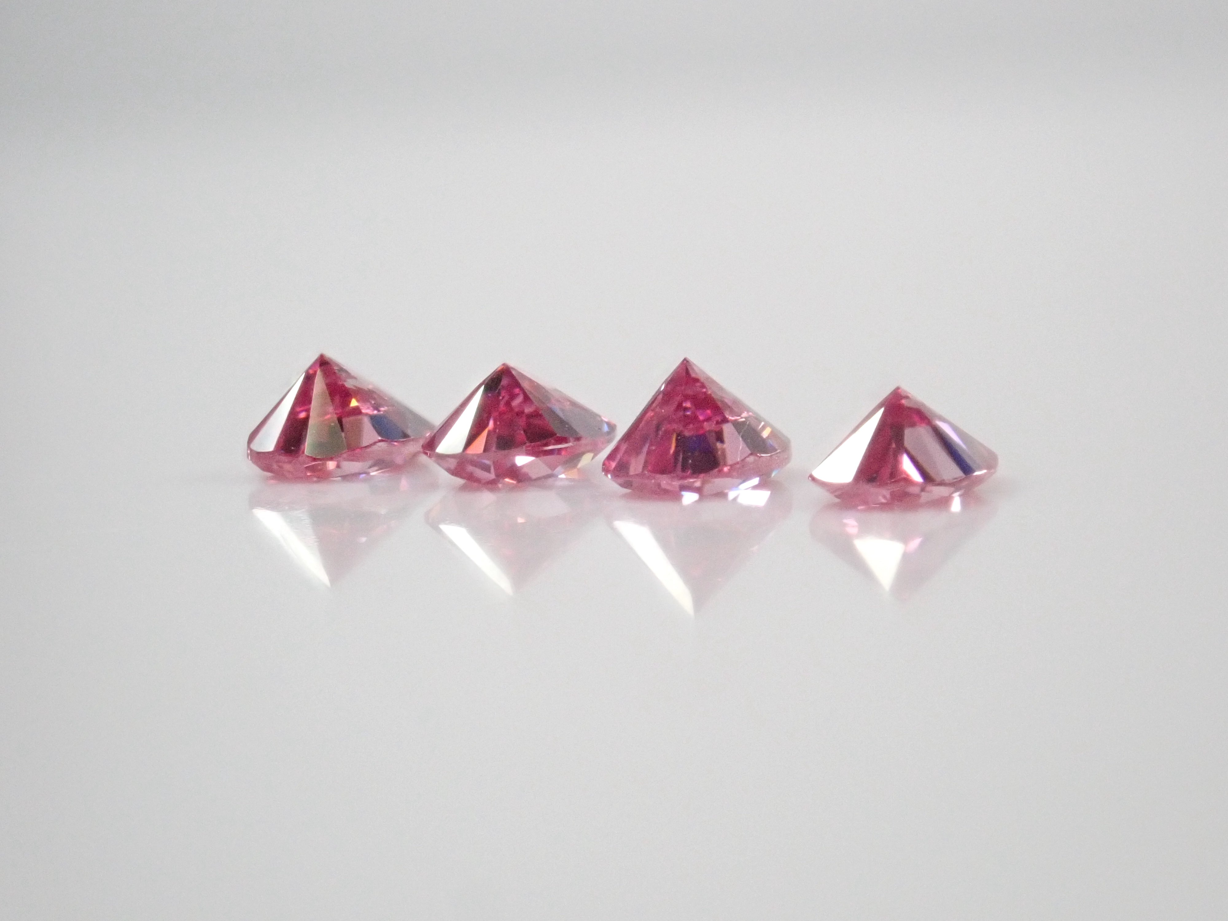 Limited to 4 stones: 1 synthetic moissanite loose stone (pink moissanite, pear shape, 3 x 5 mm) Multiple purchase discounts available