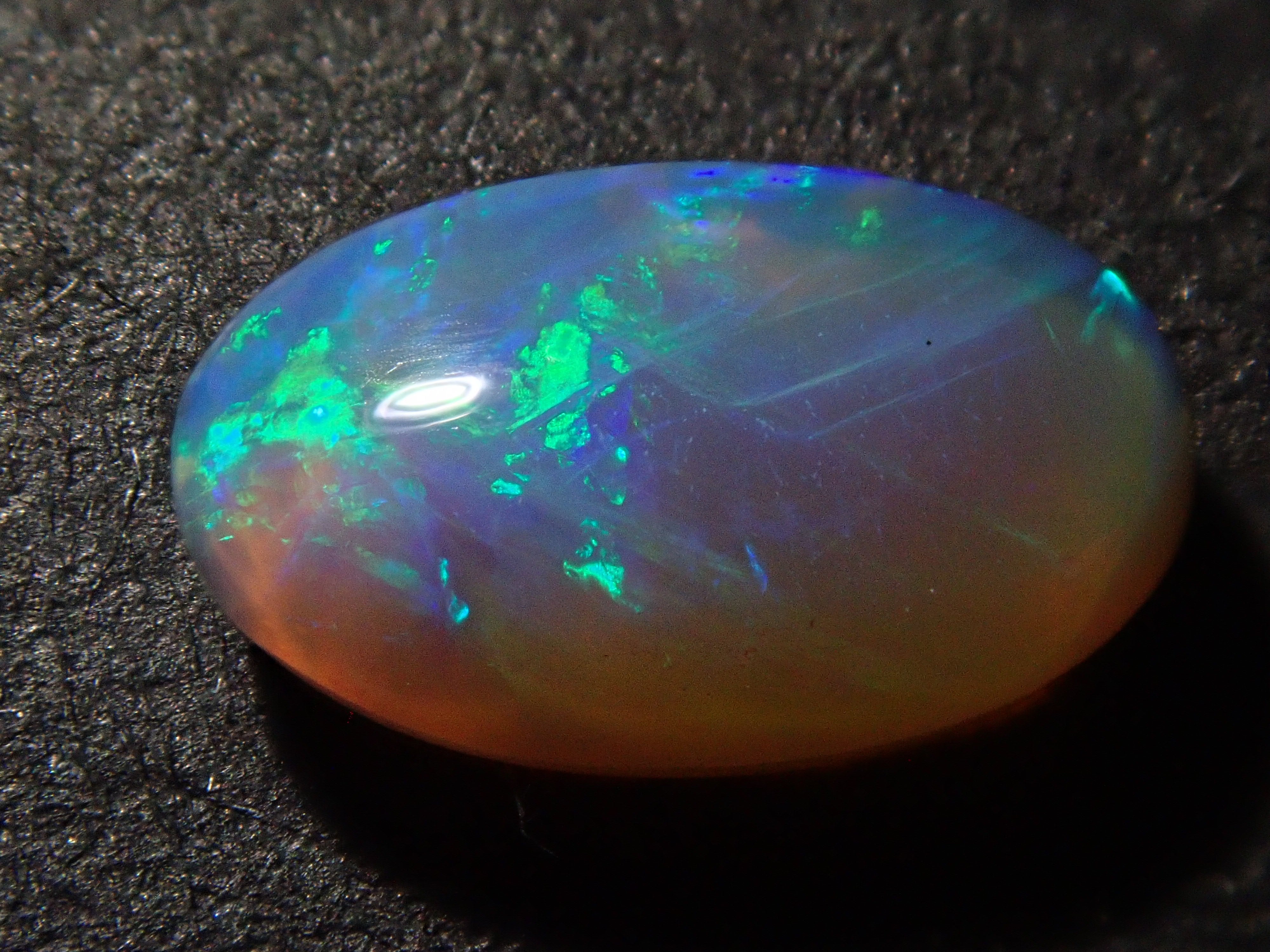 【12562530掲載】オーストラリア産ブラックオパール 0.784ctルース