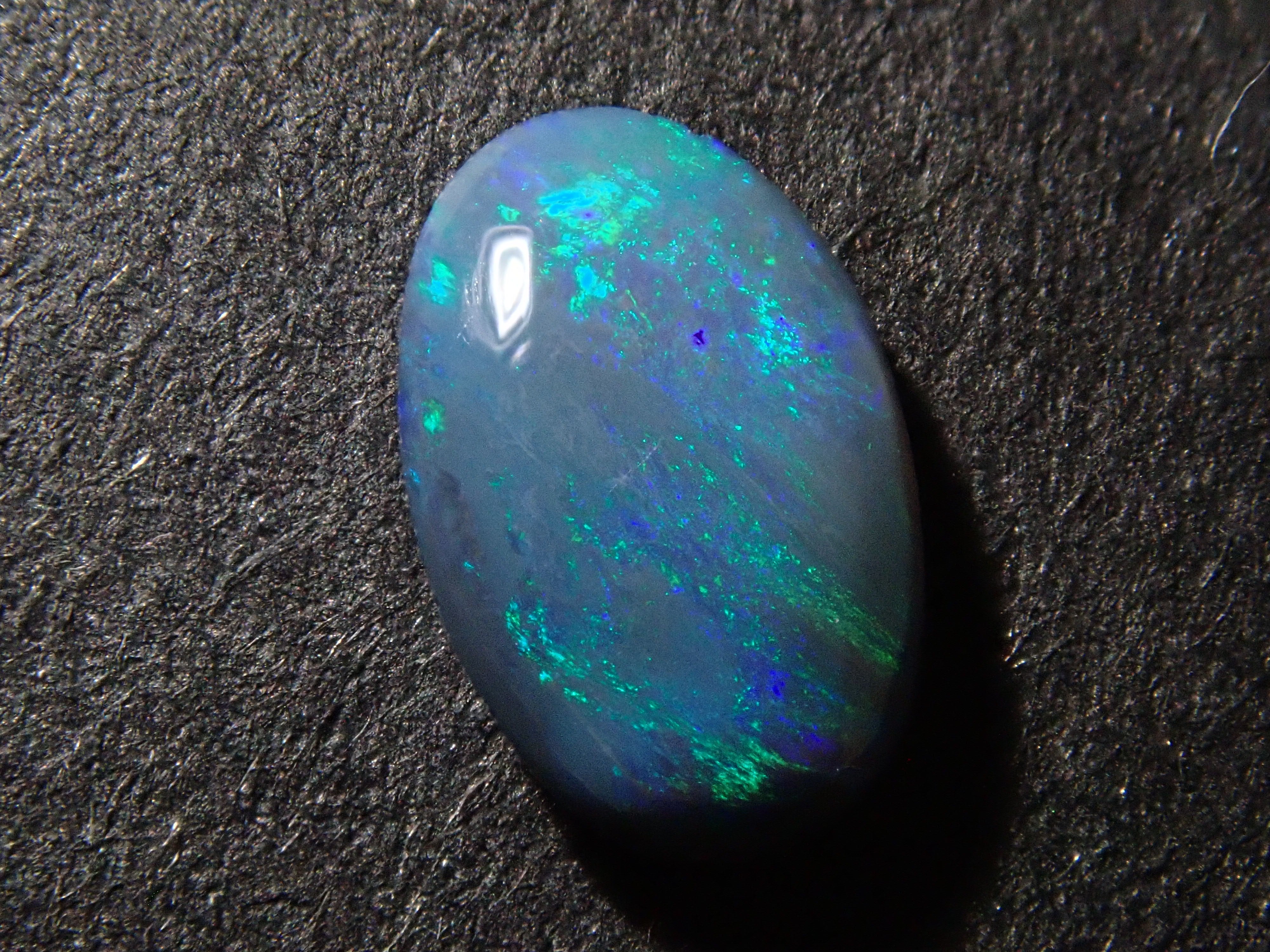 【12562534掲載】オーストラリア産ブラックオパール 0.387ctルース