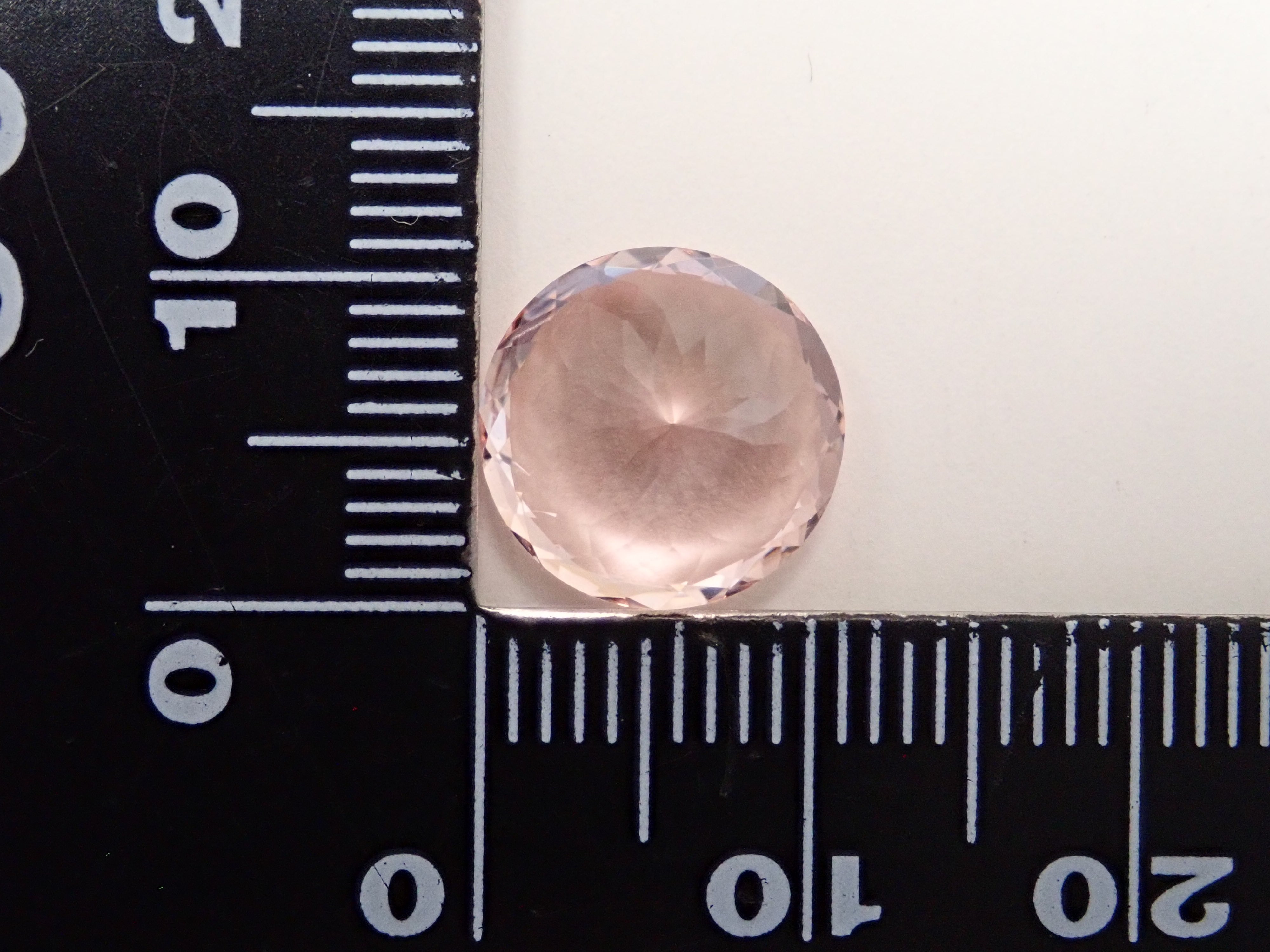 ブラジル産モルガナイト 5.181ctルース