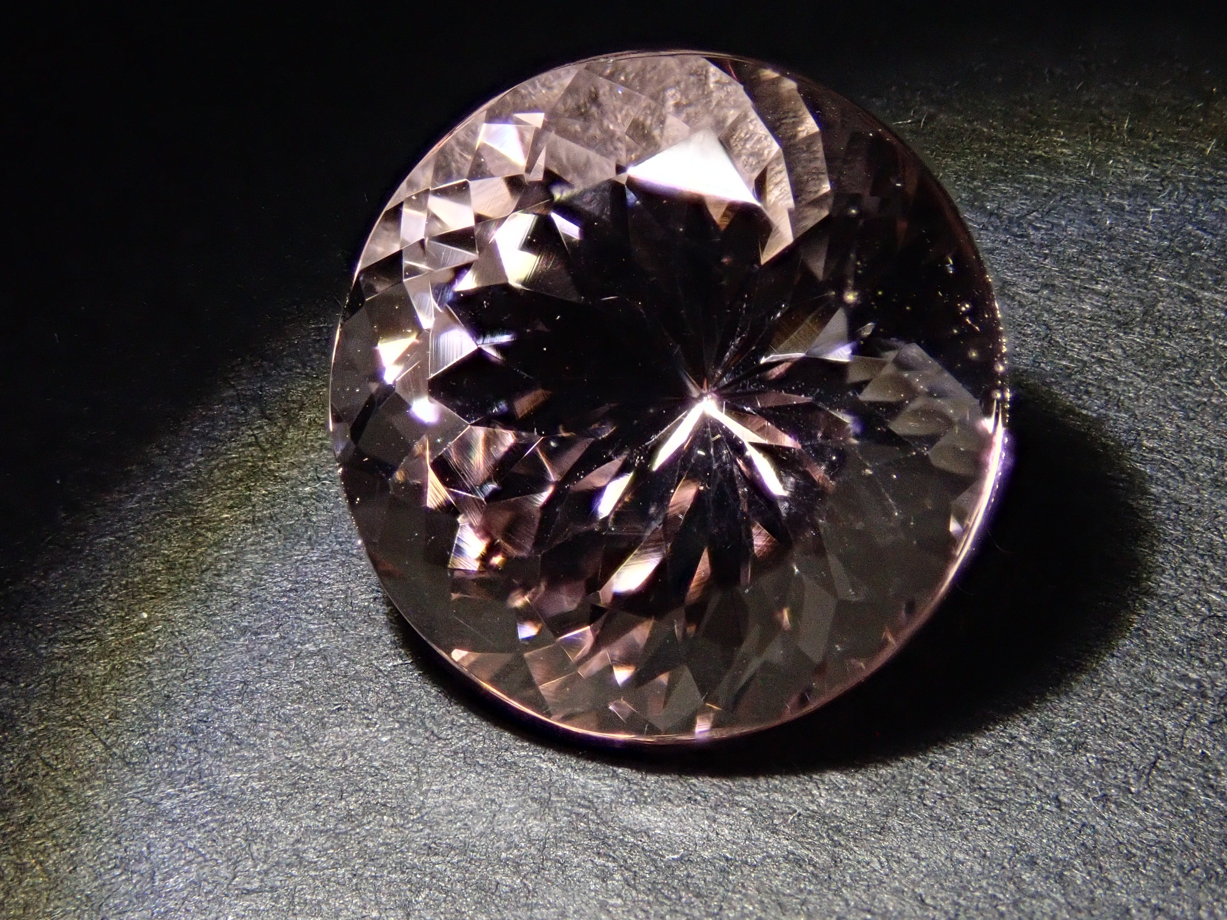 ブラジル産モルガナイト 5.181ctルース