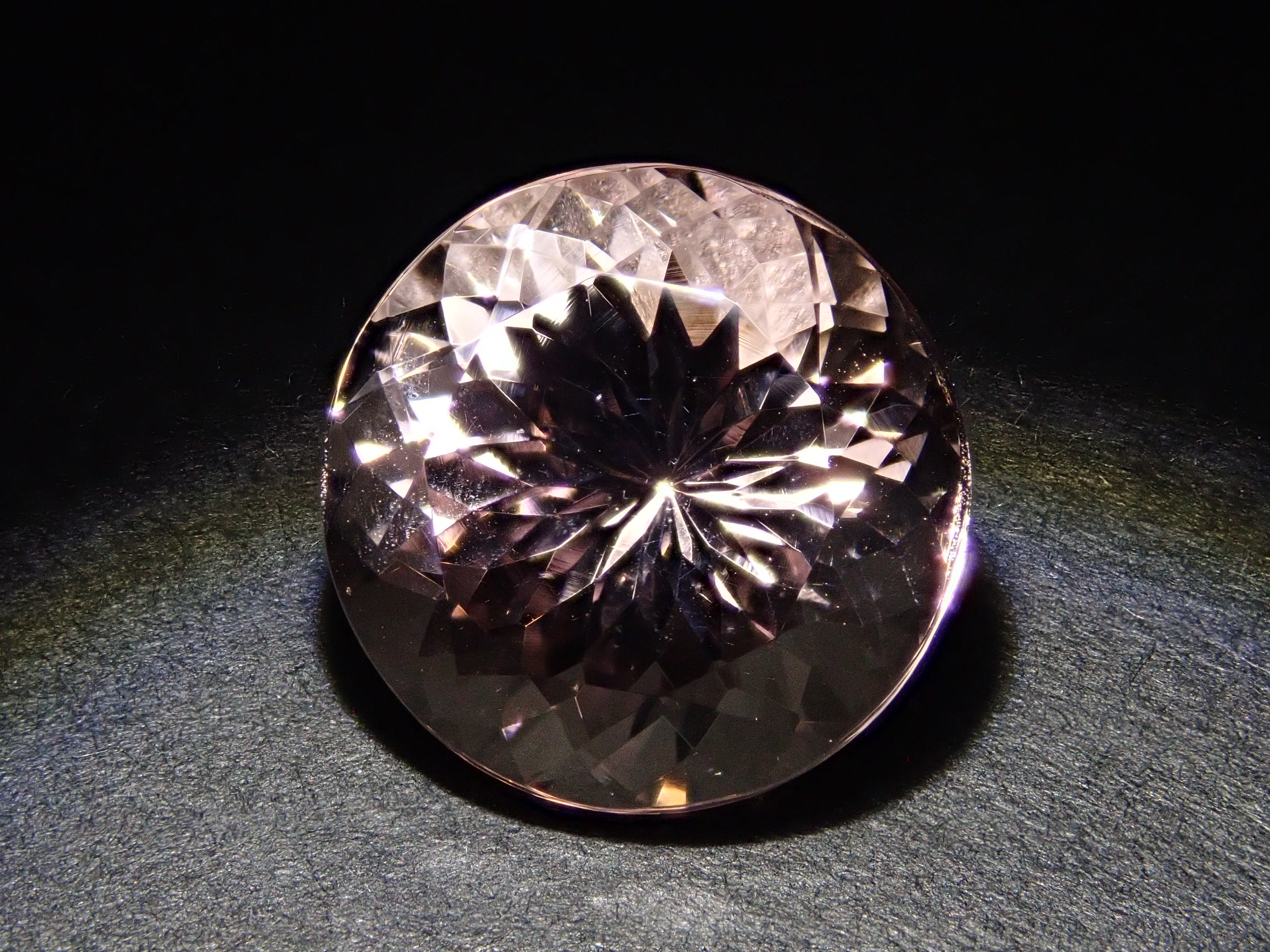 ブラジル産モルガナイト 5.181ctルース