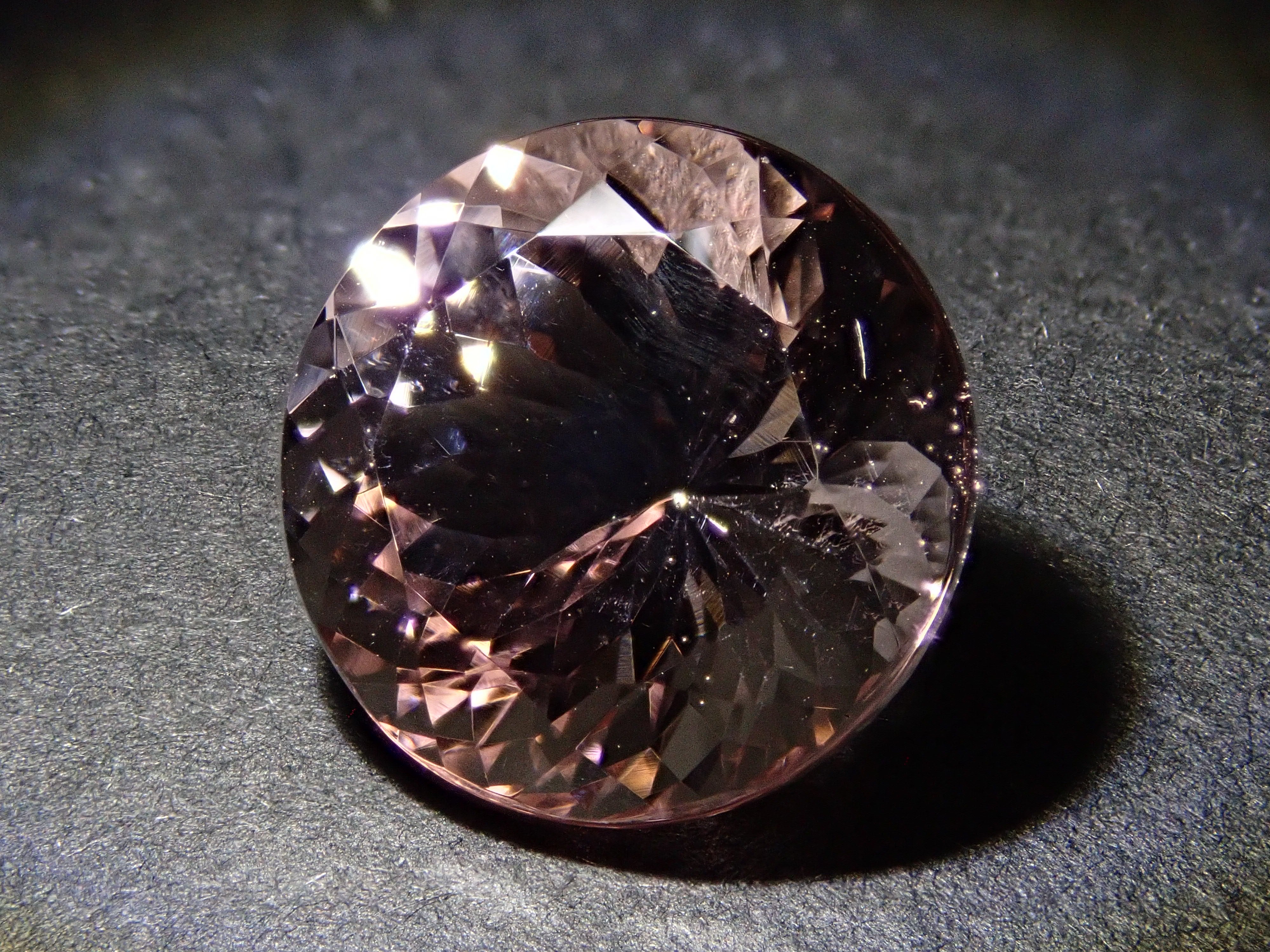 ブラジル産モルガナイト 5.181ctルース