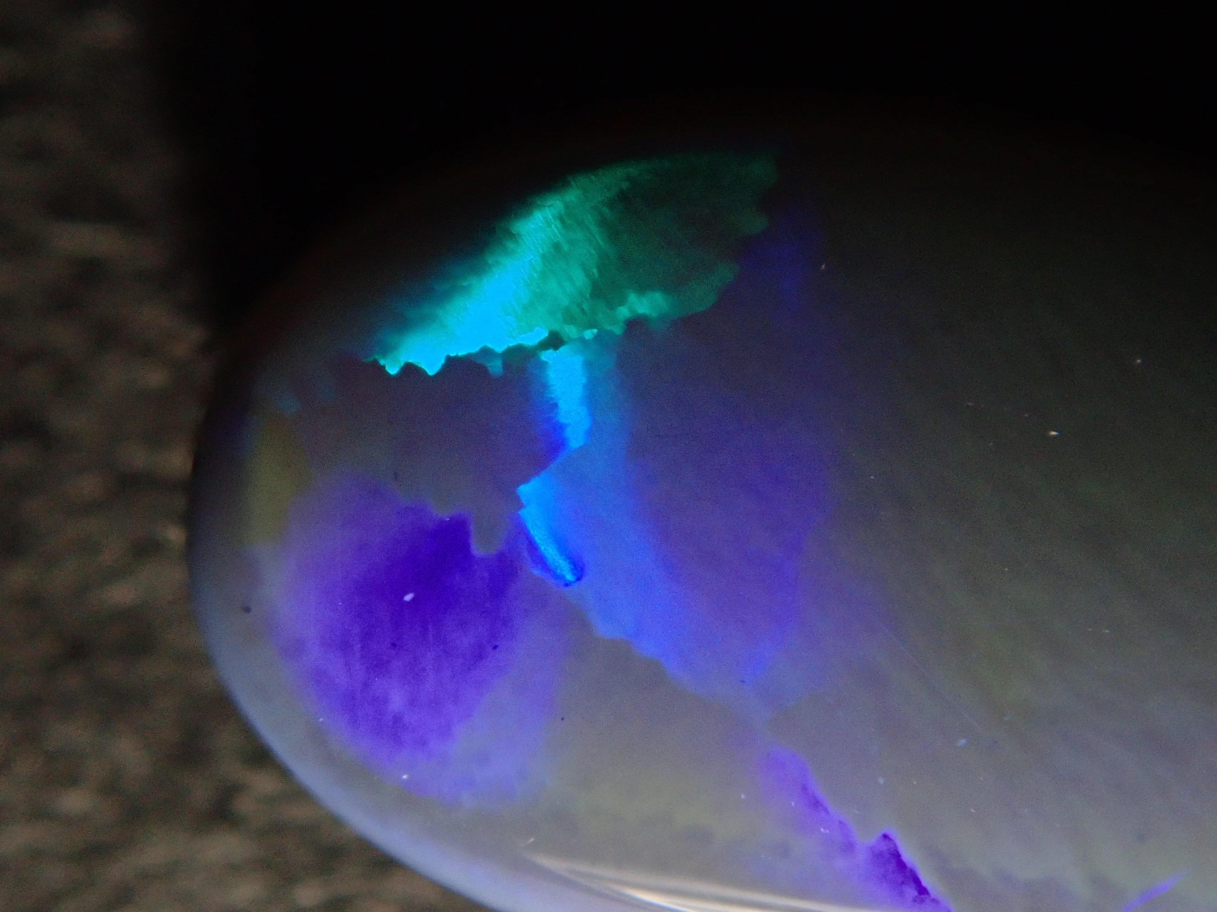 【12562528掲載】オーストラリア産ブラックオパール 1.539ctルース