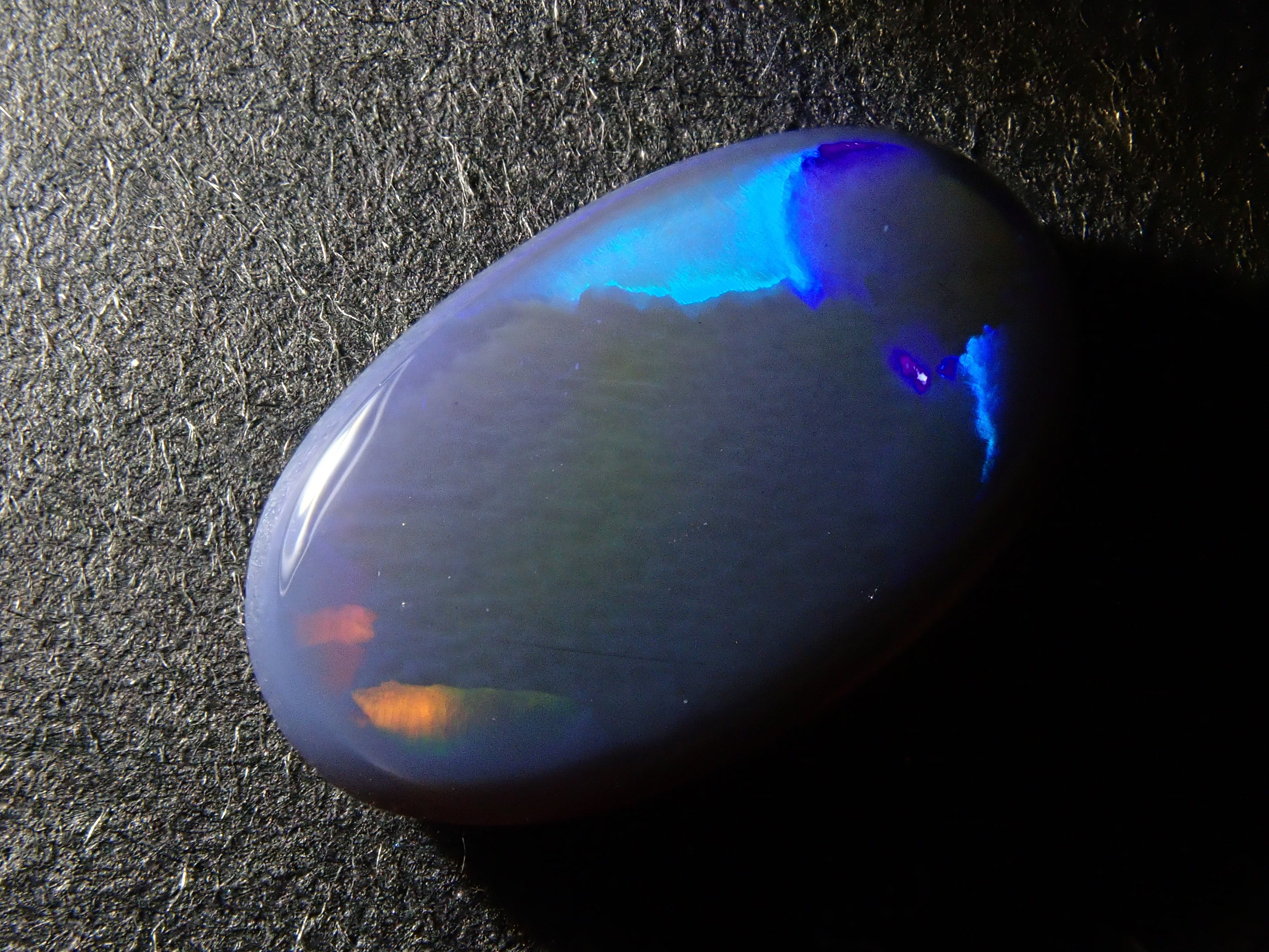 【12562528掲載】オーストラリア産ブラックオパール 1.539ctルース