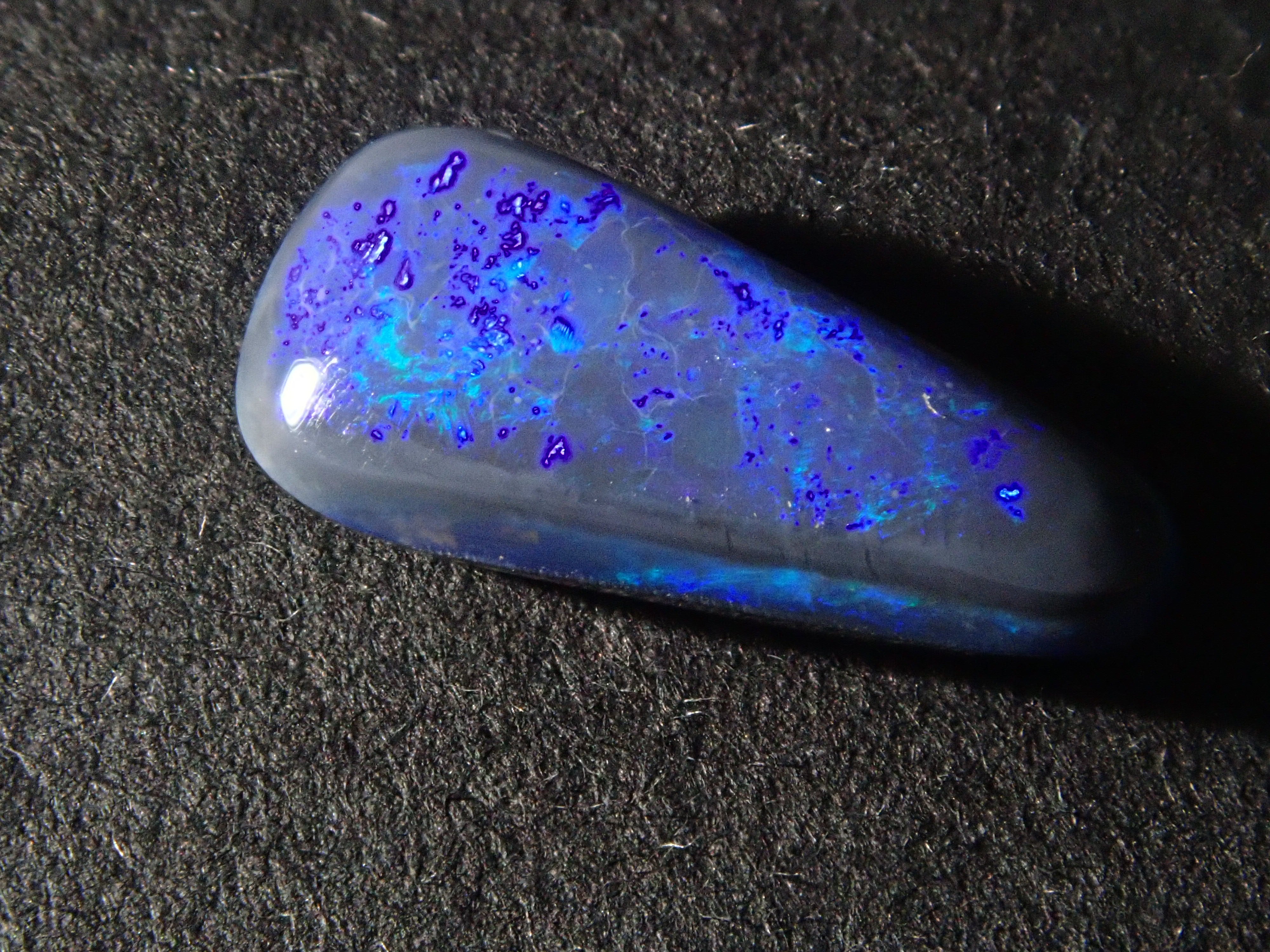 【12562535掲載】オーストラリア産ブラックオパール 1.311ctルース