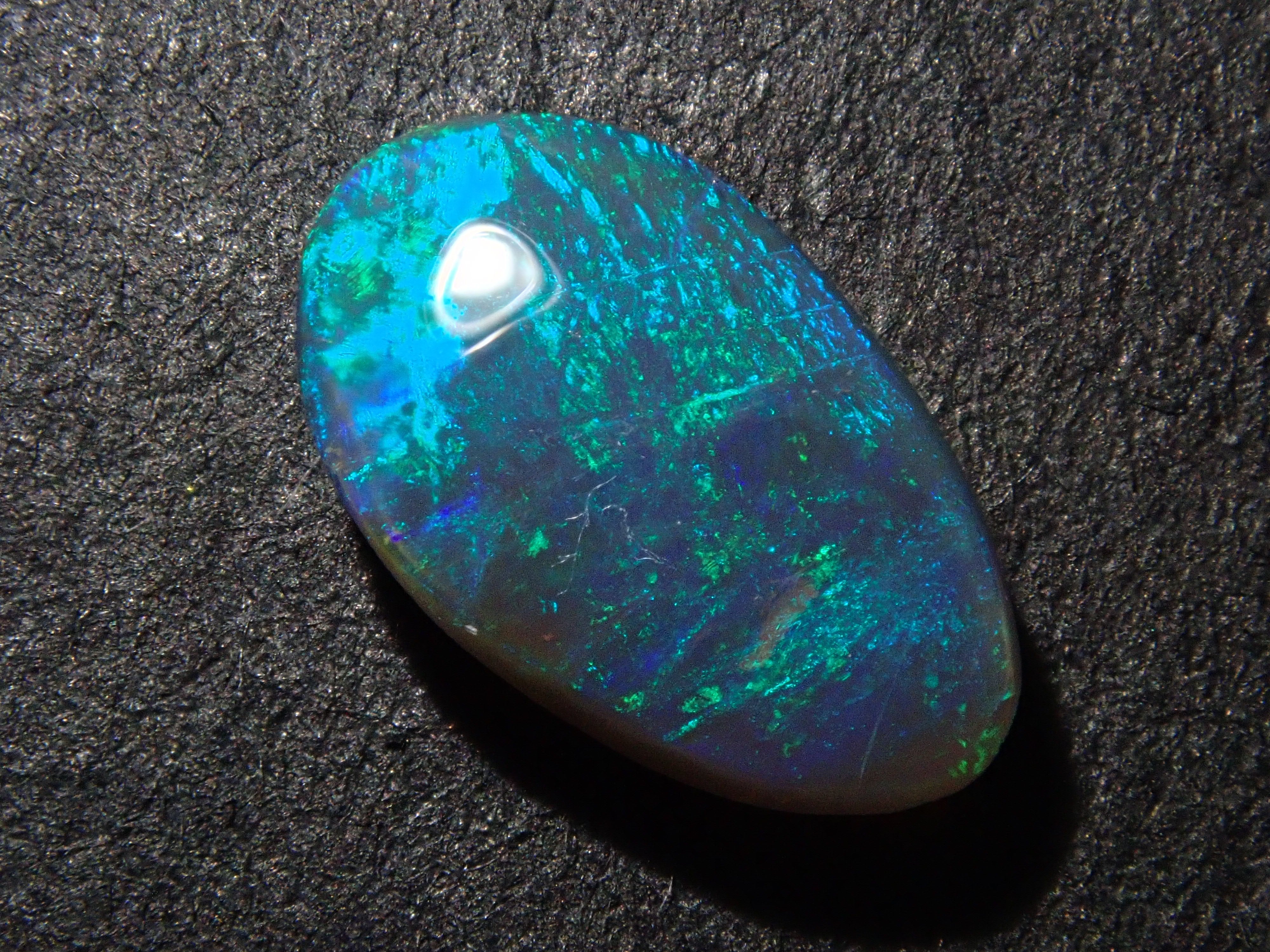 【12562536掲載】オーストラリア産ブラックオパール 0.618ctルース