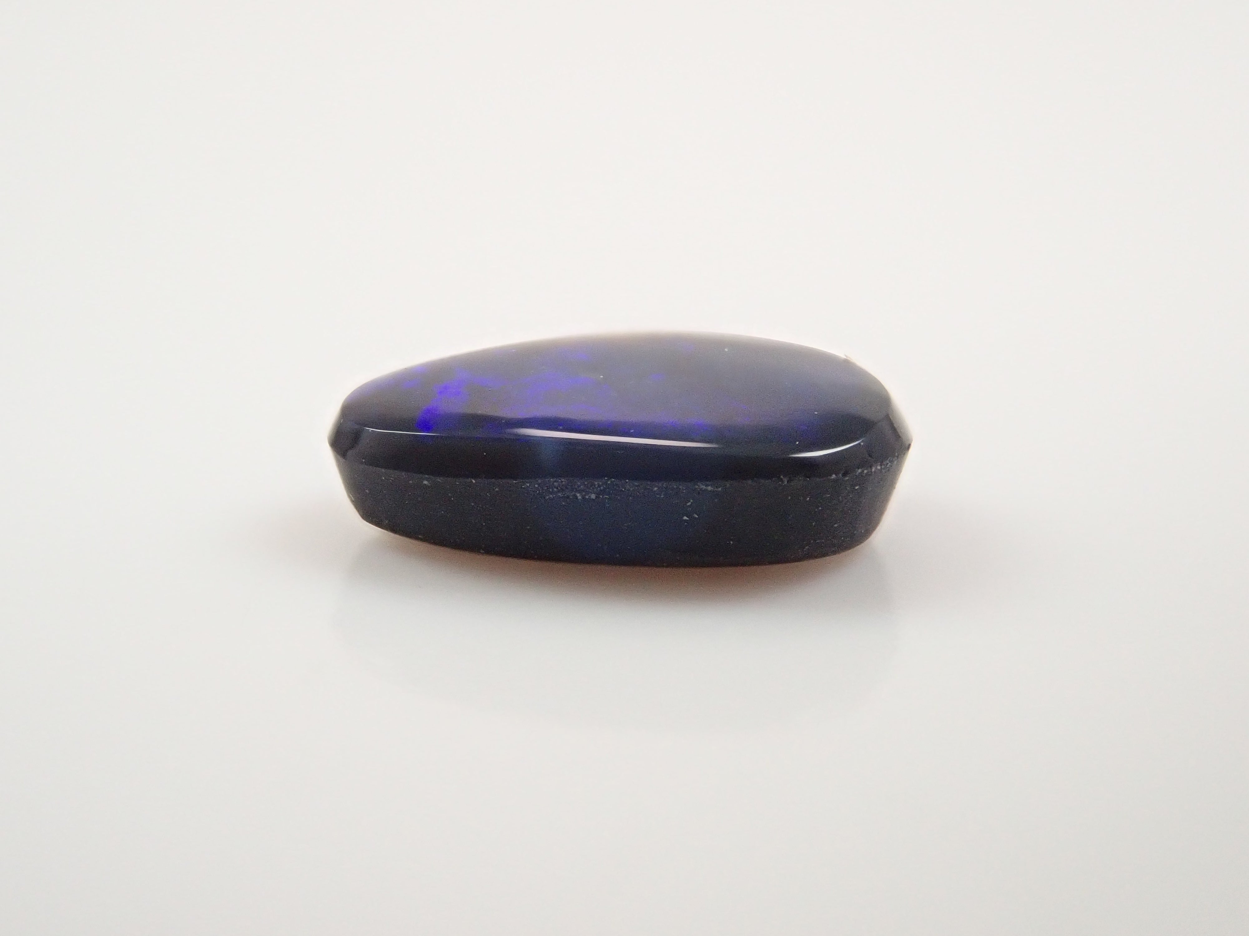 【12562538掲載】オーストラリア産ブラックオパール 0.548ctルース