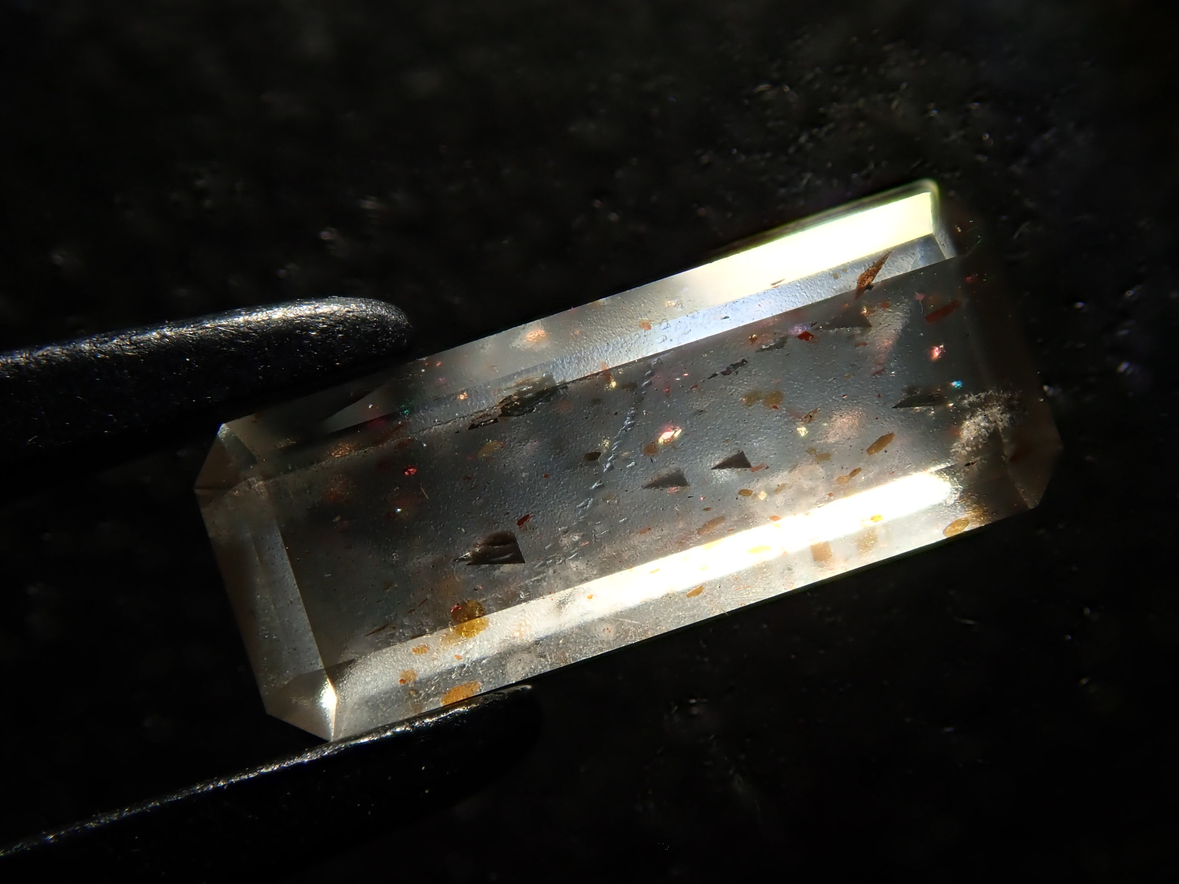 【12562050掲載】オーストラリア産レインボーラティスサンストーン 0.657ctルース