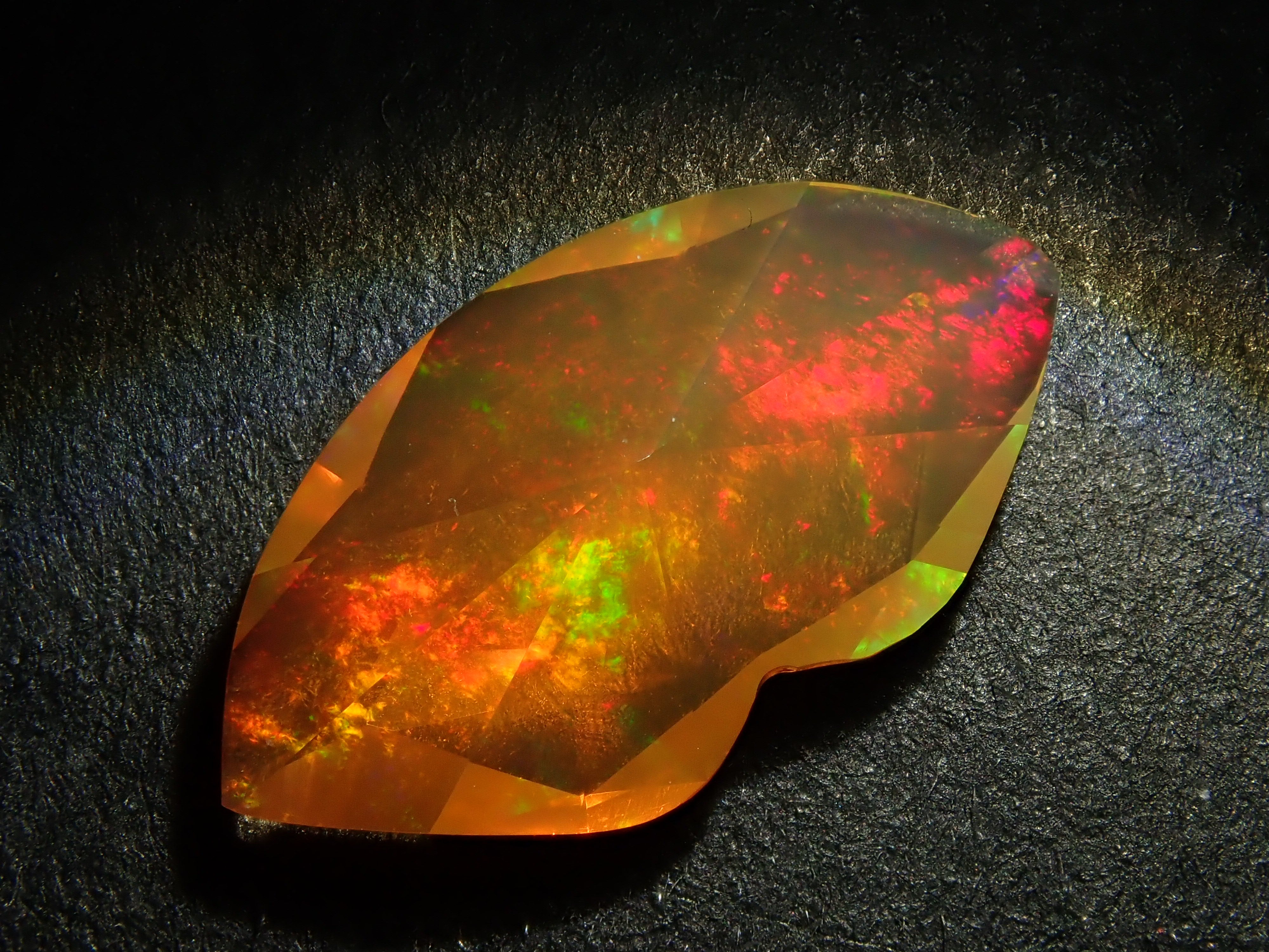 【12562397掲載】メキシコ産ファイアオパール 1.458ctルース