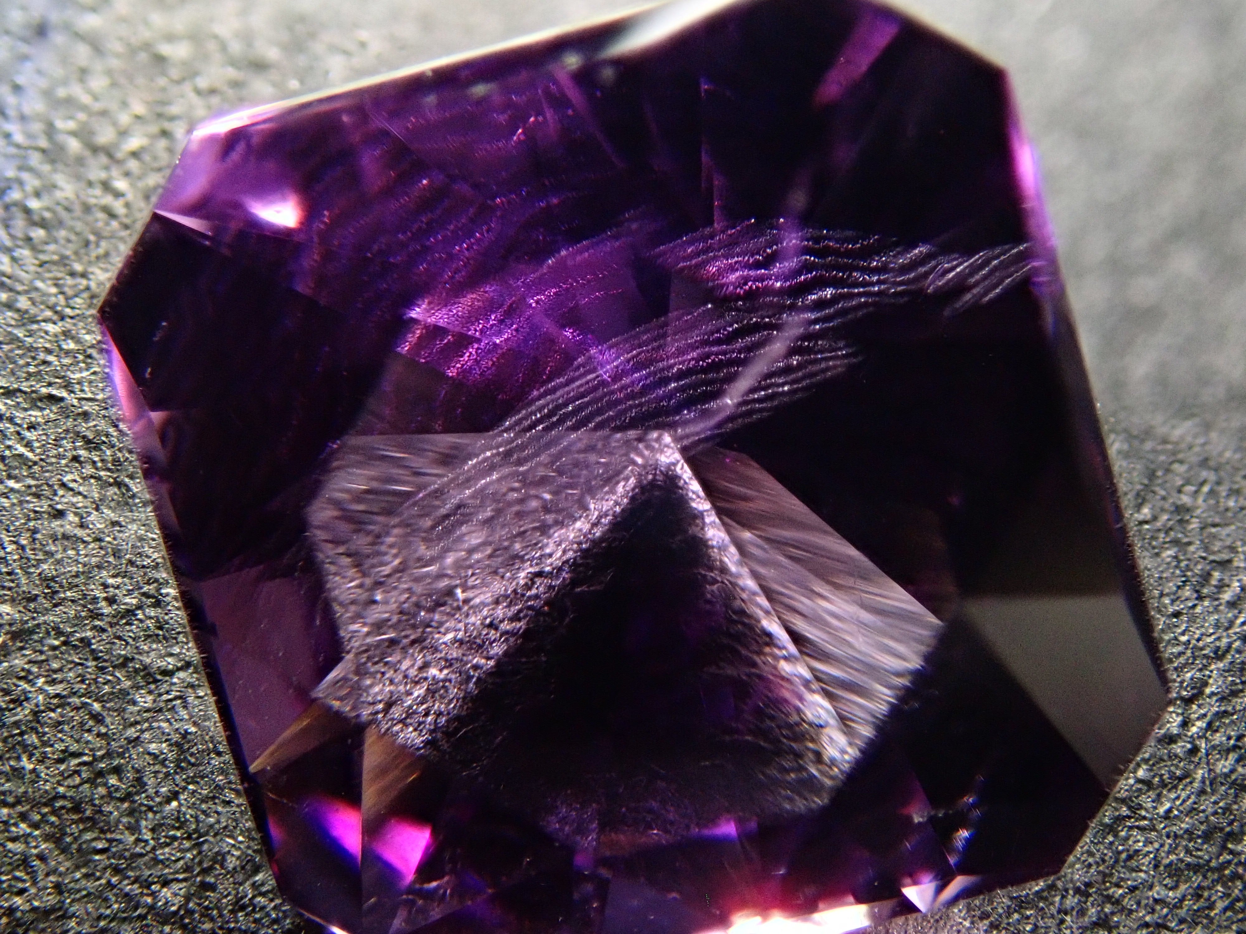 【12562108掲載】アメジスト 2.975ctルース